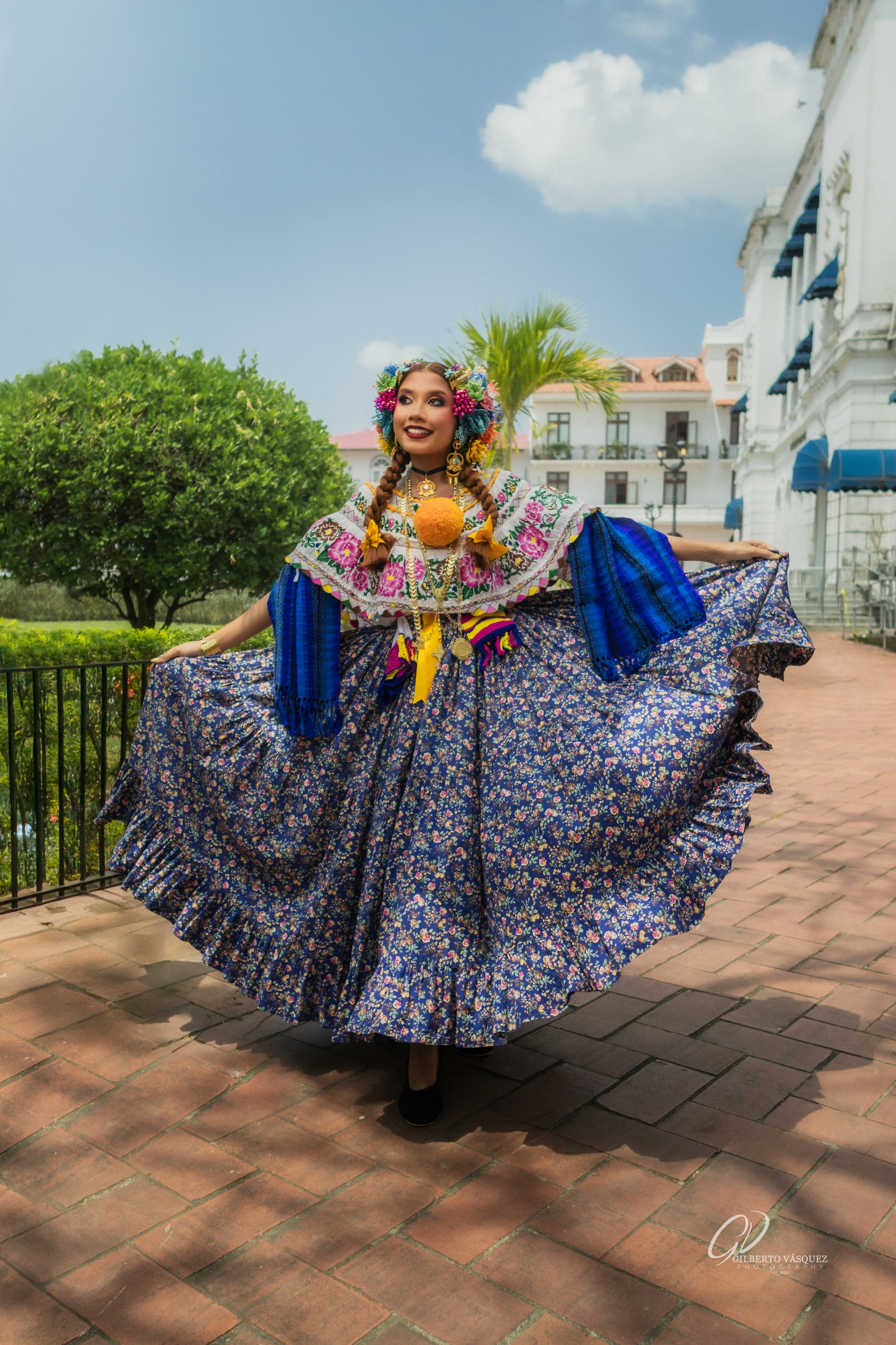 Sesión de fotos con pollera en Panamá · GVPhoto