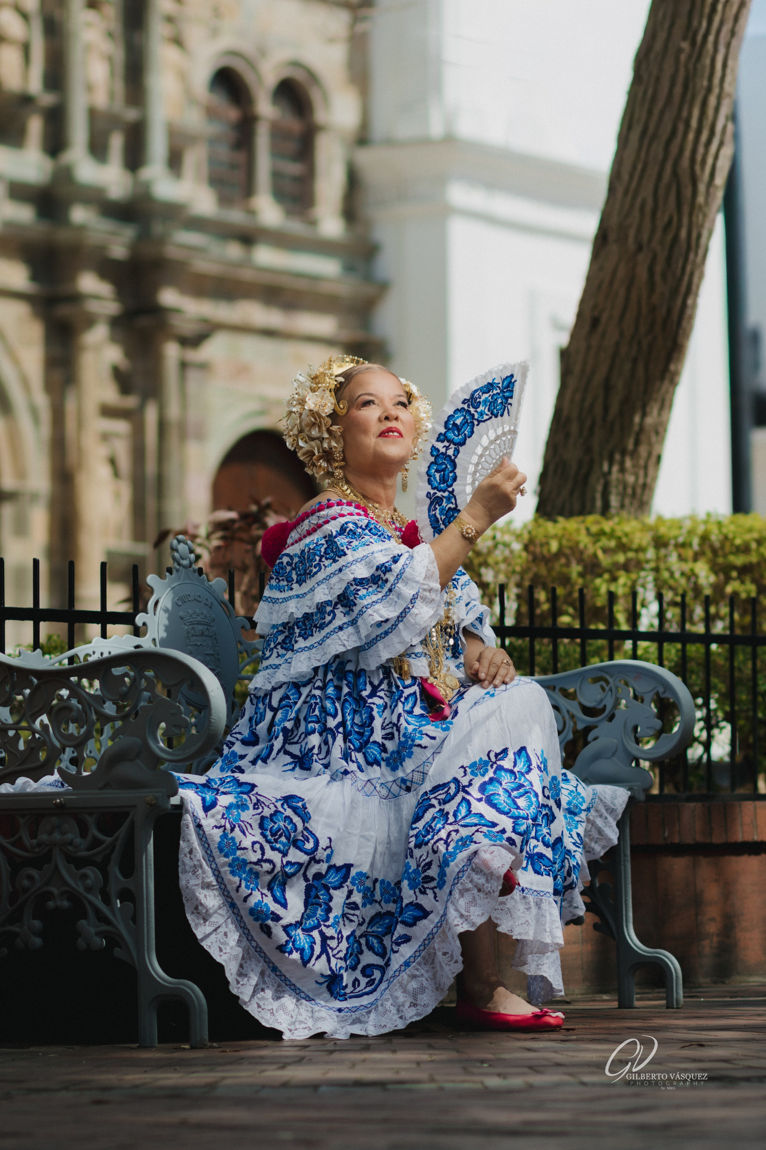 Sesión de fotos con pollera en Panamá · GVPhoto