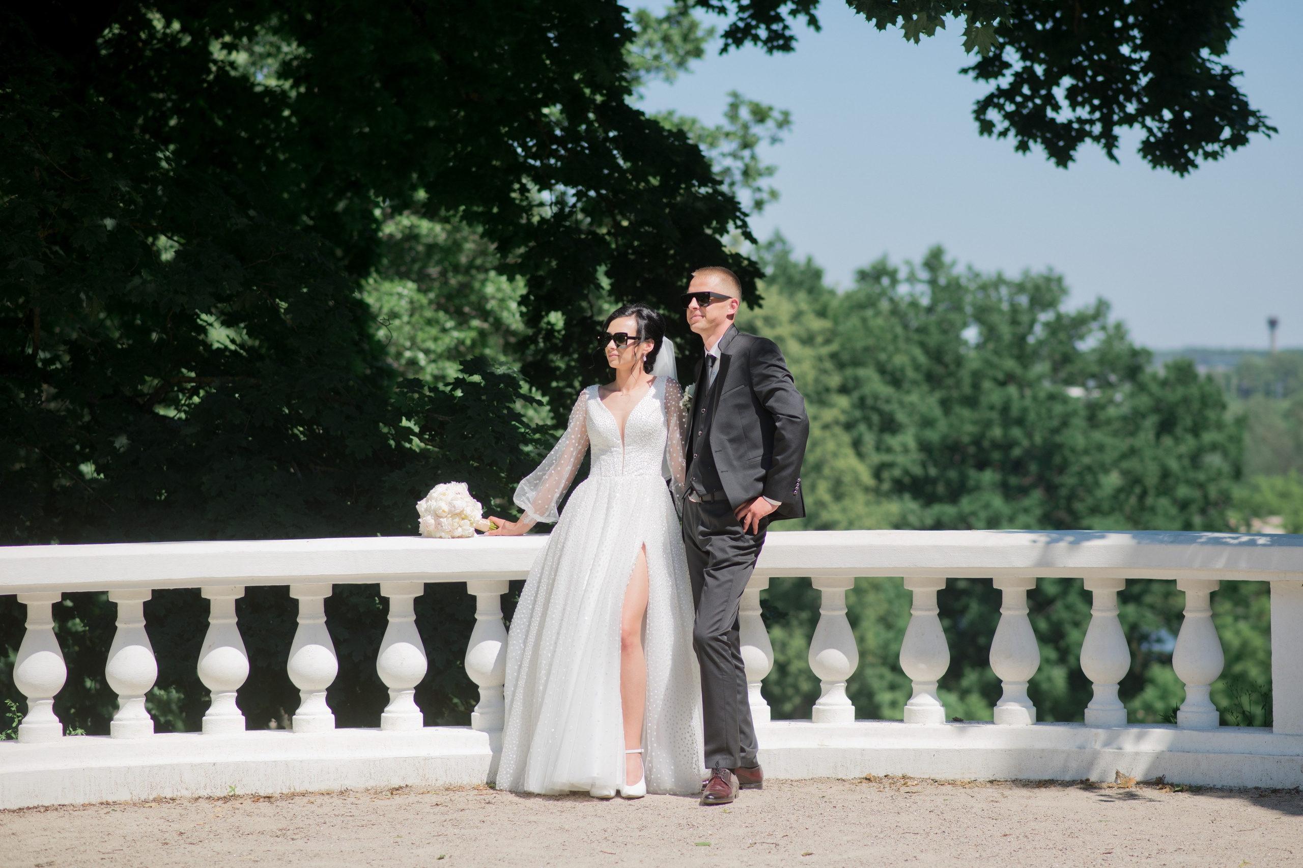 Vestuvių fotosesija, ceremonija, Vestuvių pasiruošimo fotografavimas. Vestuvių fotografas Vilnius Trakai kaina vestuvių fotografavimas fotografė personal.lt photogrpahy kainos jaunoji jaunikis nuotaka santuoka vestuvės, profesionali natūrali meninė reportažinė klasikinė fotosesija, vestuvių fotosesija gamtoje dvare