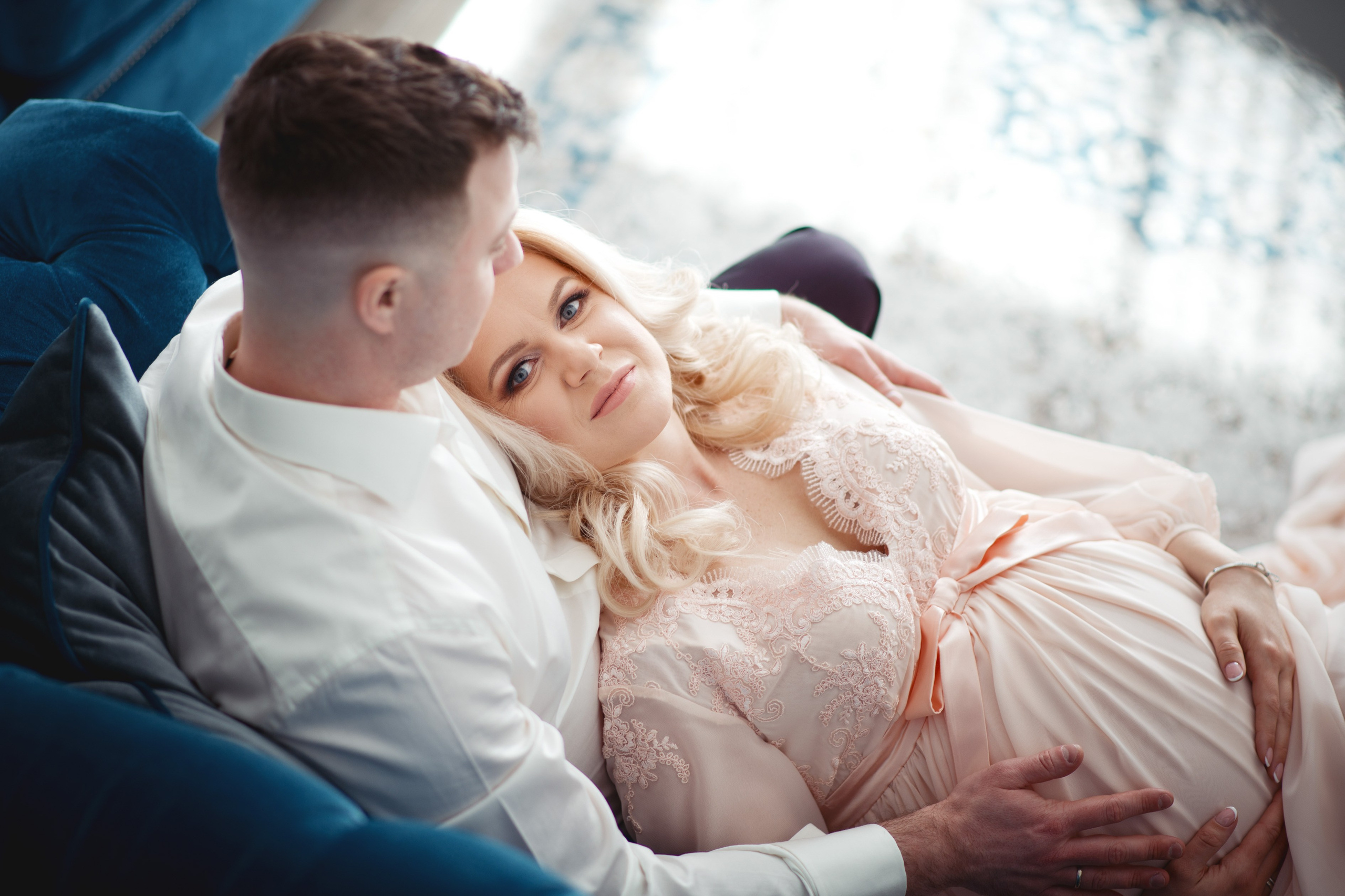 Nėštumo, laukimo, šeimos, vaikų, porų fotosesija fotografavimas. Šeimos fotografas Vilnius Trakai kaina fotografė personal.lt photogrpahy kainos šeima, vaikai profesionali natūrali meninė reportažinė klasikinė fotosesija gamtoje namuose