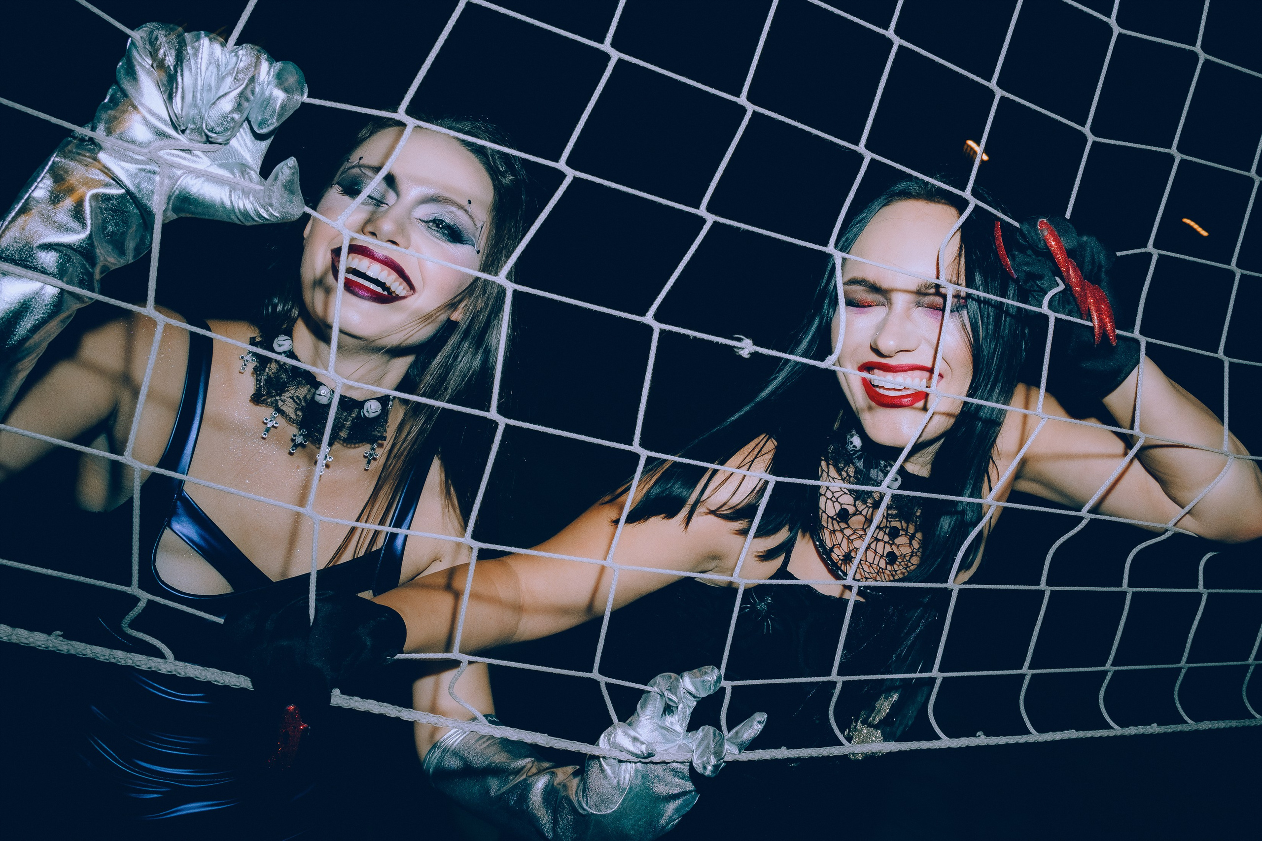 Мистическая Halloween-фотосессия на пляже: фотограф Аликанте и Торревьеха для креативных съемок — Андрей Луковников