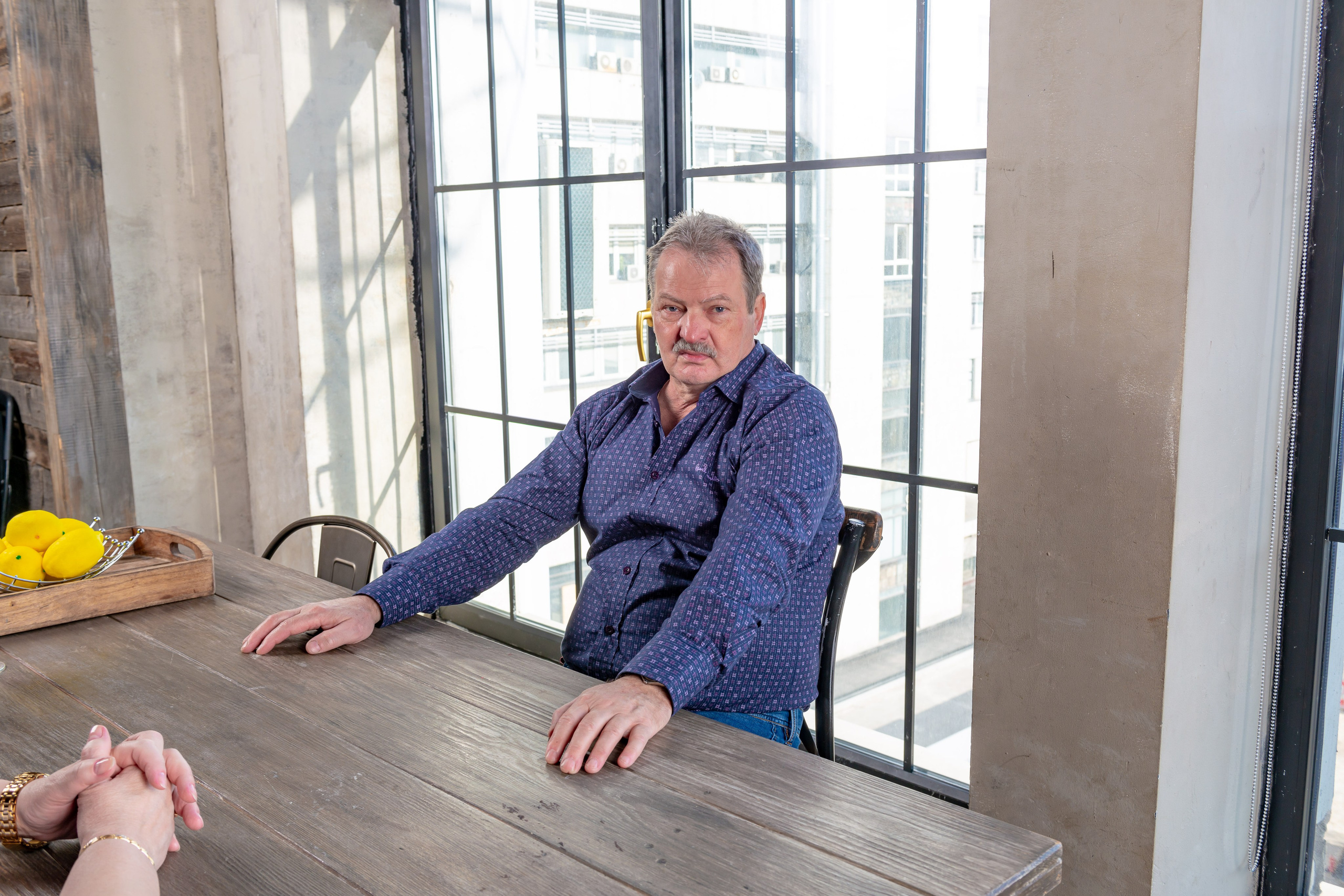 Photosession of a married couple in the studio. FOTÓGRAFO MÉXICO QUINTANA ROO