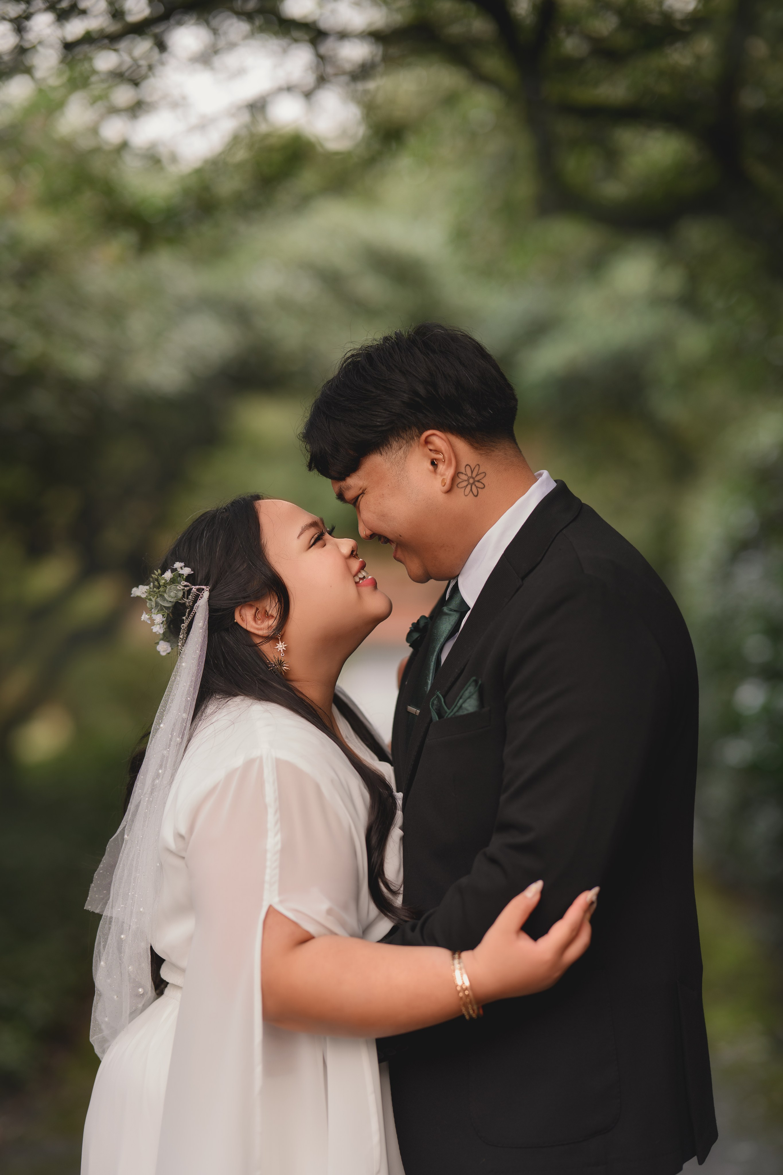 Elopements. Wedding & portrait photography in the Seattle Area. Helen Michelle photographer