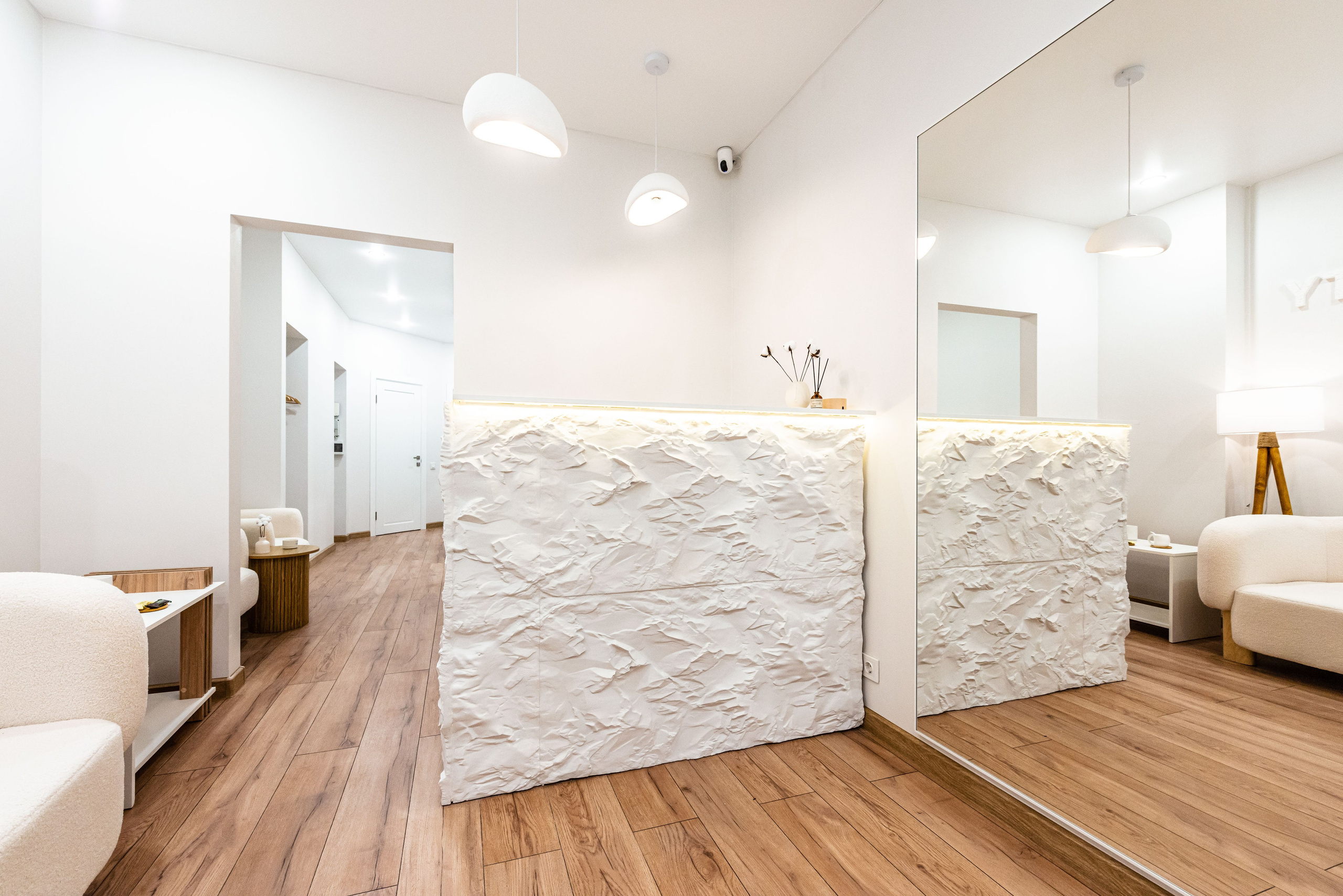 Фотосъемка интерьера в салоне лазерной эпиляции RealBeauty на ул. Фадеева