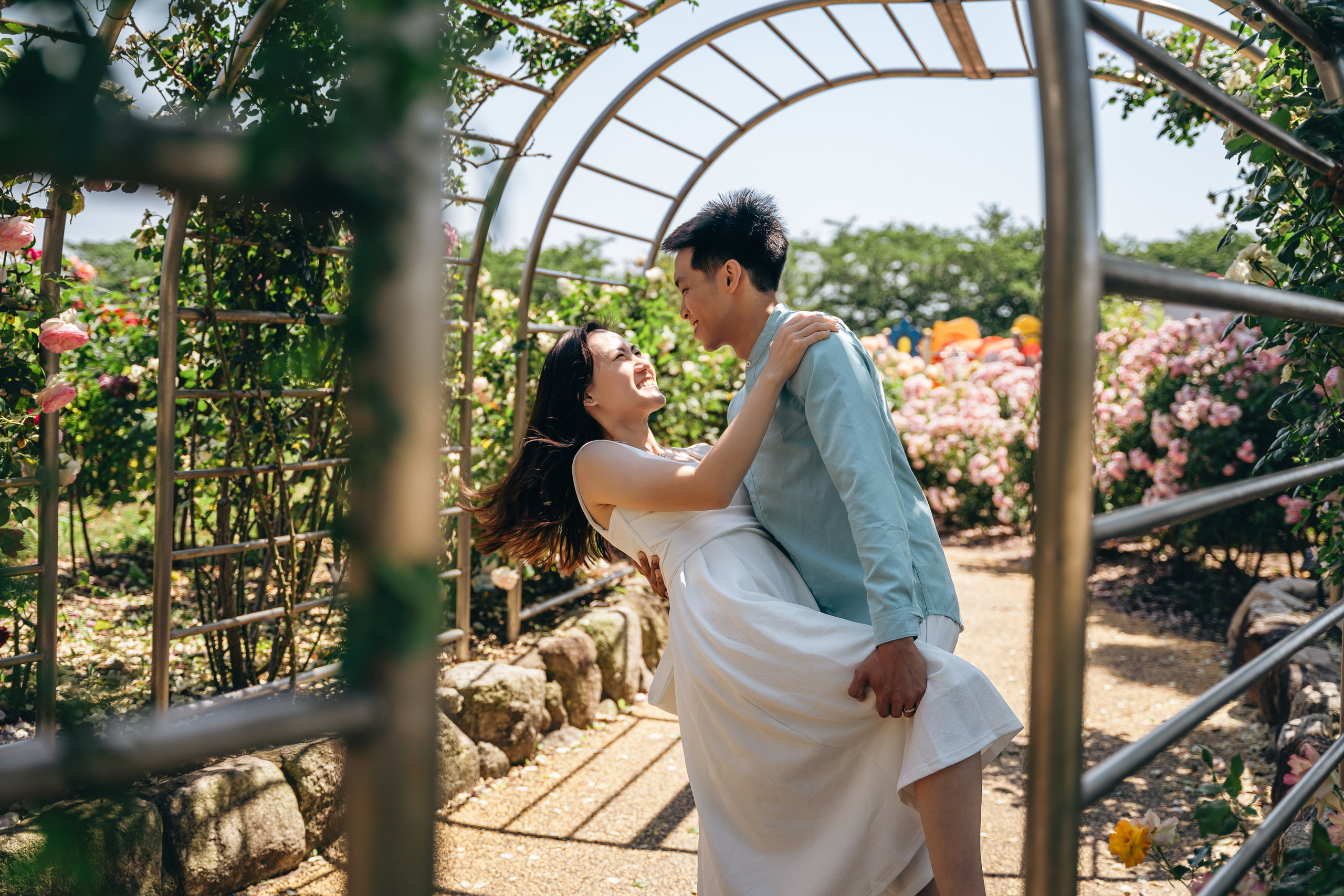 Fukuoka Couple Photoshoot: Roses, Totoro Forest & Sunset Love Story
