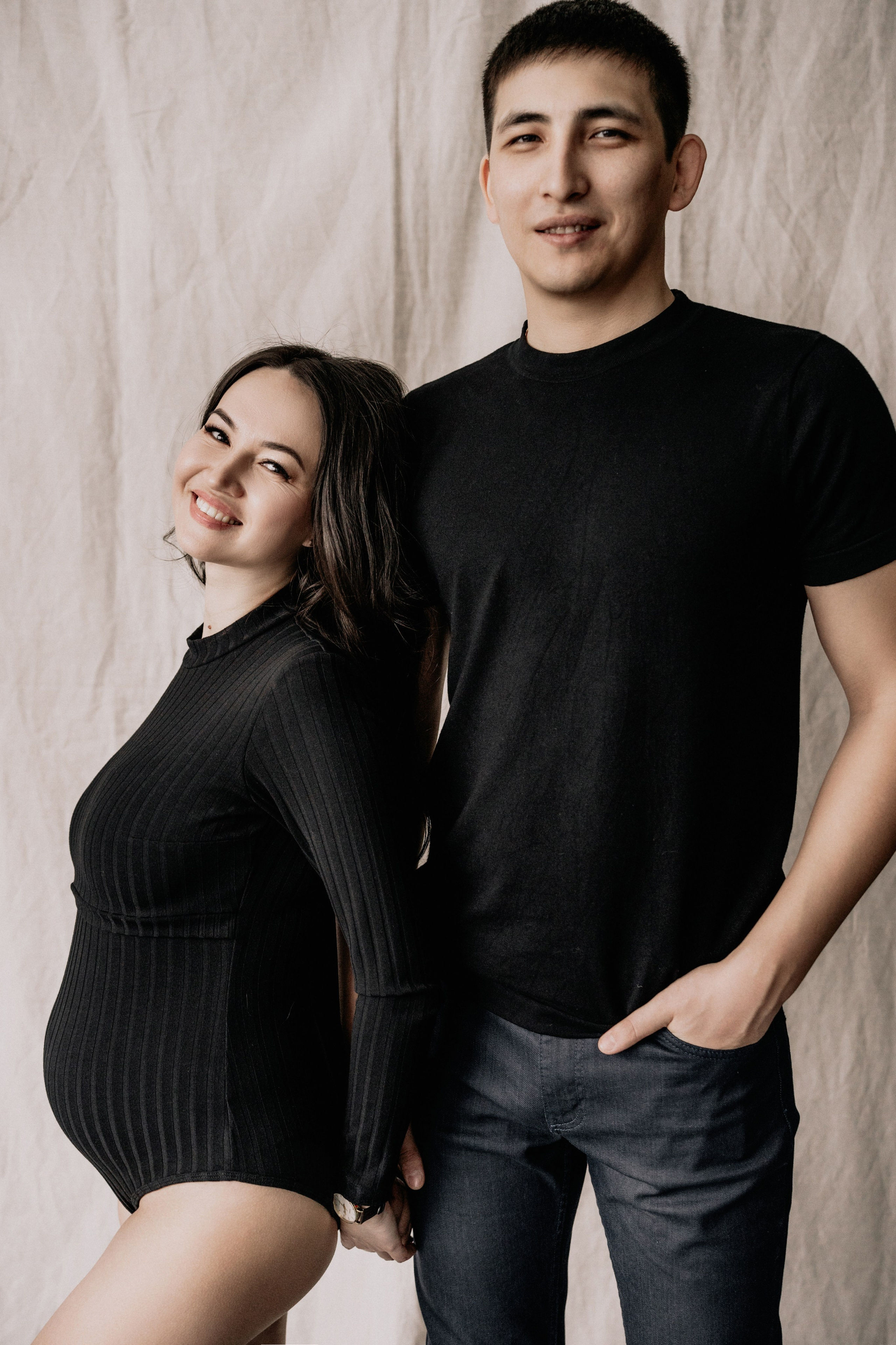 High-Fashion Maternity Photography – Chic & Glamorous Studio Session. Alisa Tant — Family and newborn photographer Bucks County, Montgomery county, Philadelphia, NJ