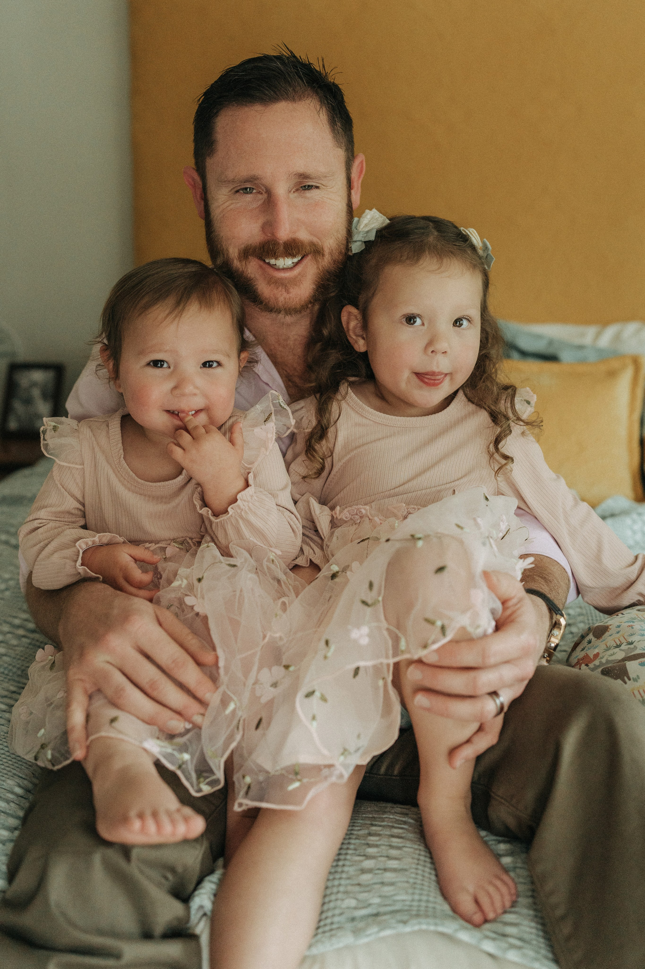 Newborn Photography with Parents – Gentle & Loving Moments. Alisa Tant — Family and newborn photographer Bucks County, Montgomery county, Philadelphia, NJ