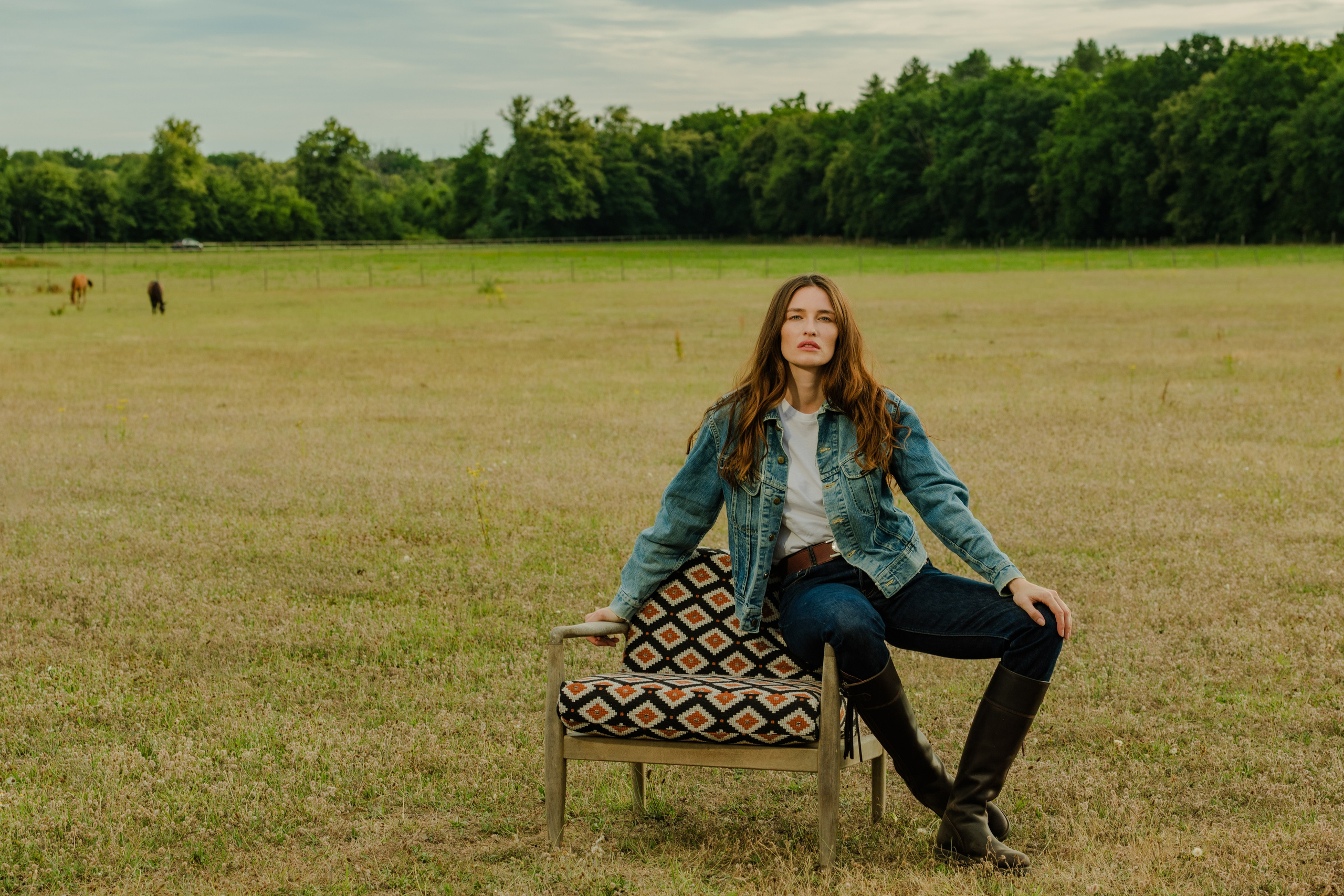 Cowgirl Spirit: An Equestrian Portrait Session in Chantilly