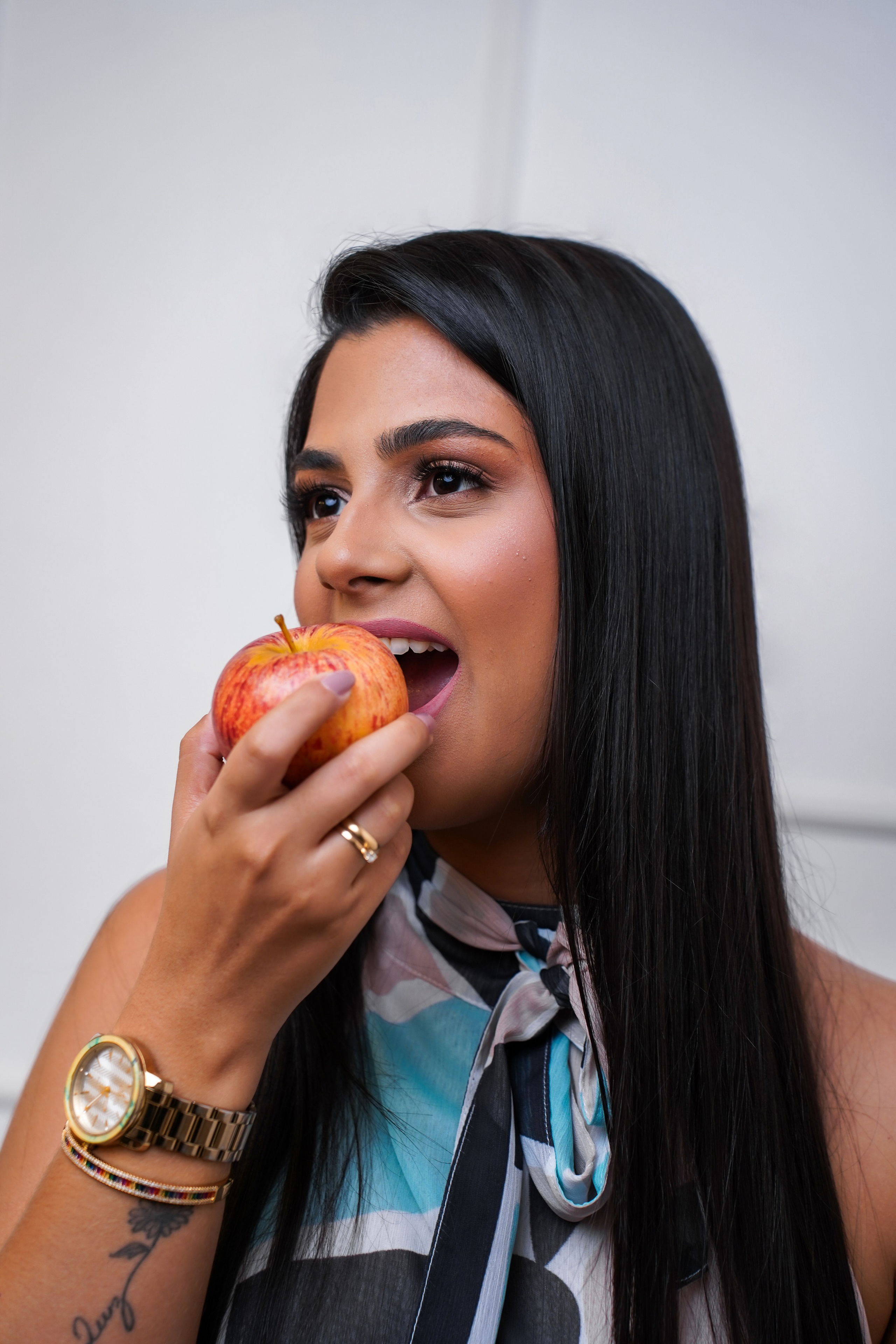 Institucionais. Início