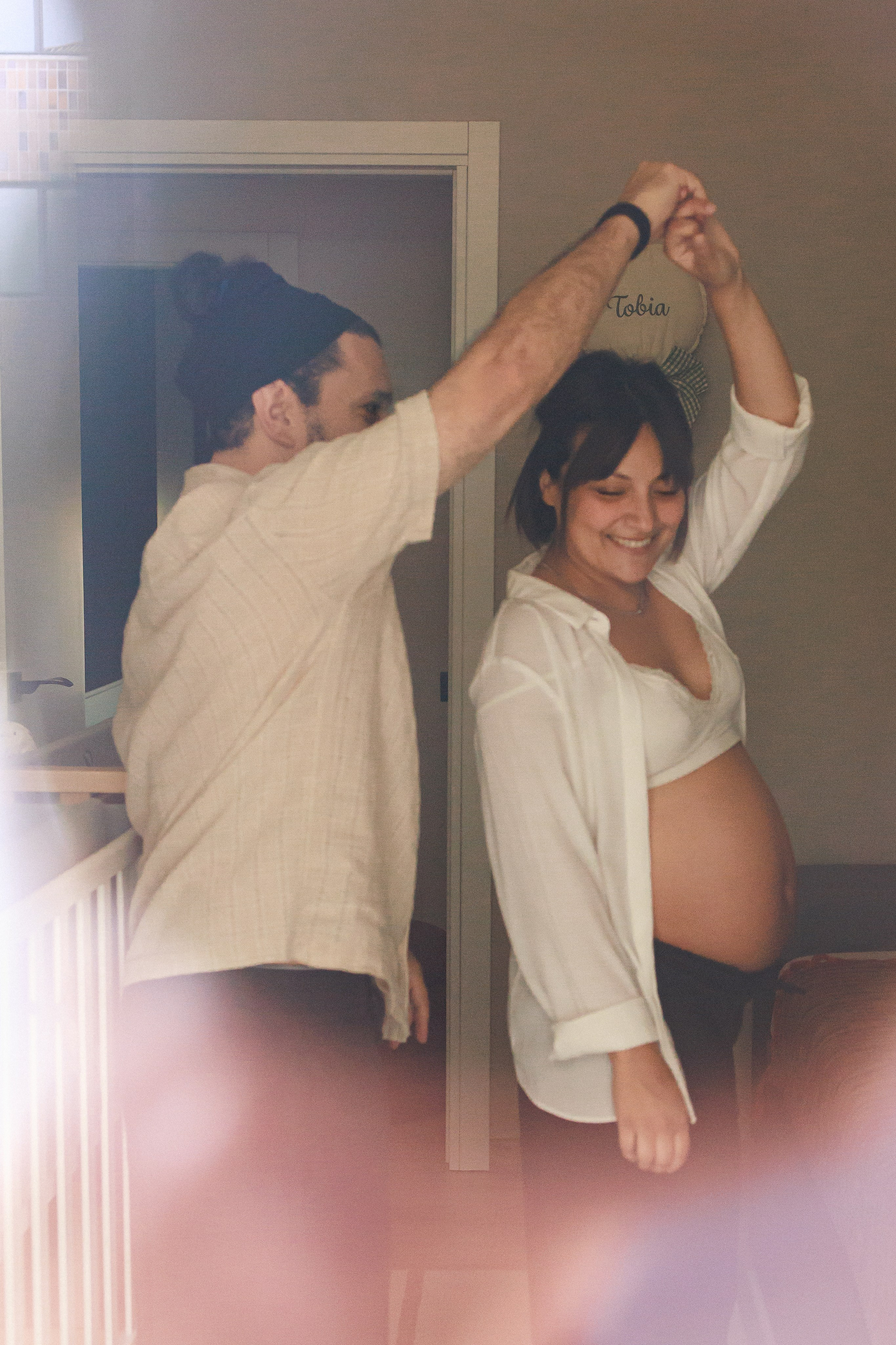 Maternity Photographer in Milan | Natural Lifestyle Sessions | Olis Visual