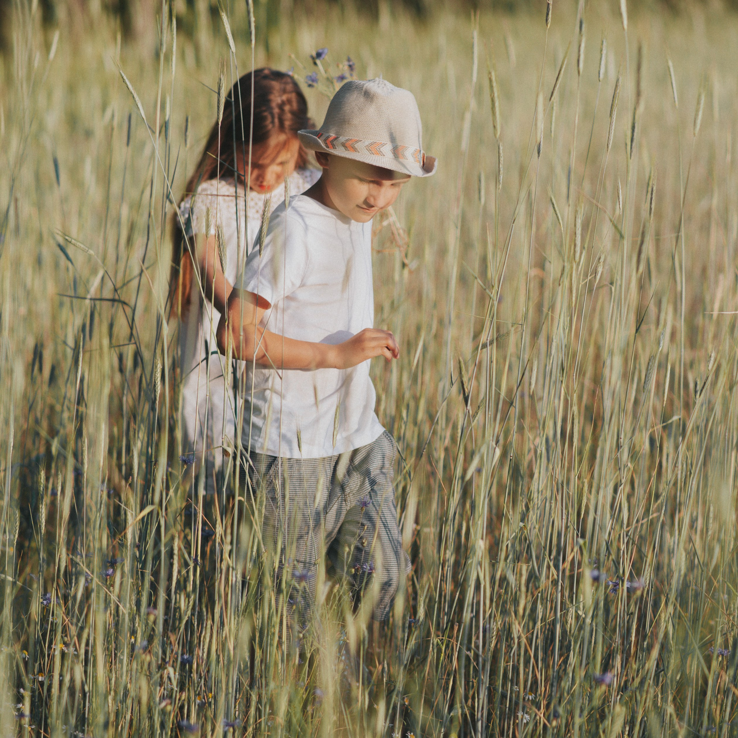 Nėštumo, laukimo, šeimos, vaikų, porų fotosesija fotografavimas. Šeimos fotografas Vilnius Trakai kaina fotografė personal.lt photogrpahy kainos šeima, vaikai profesionali natūrali meninė reportažinė klasikinė fotosesija gamtoje namuose