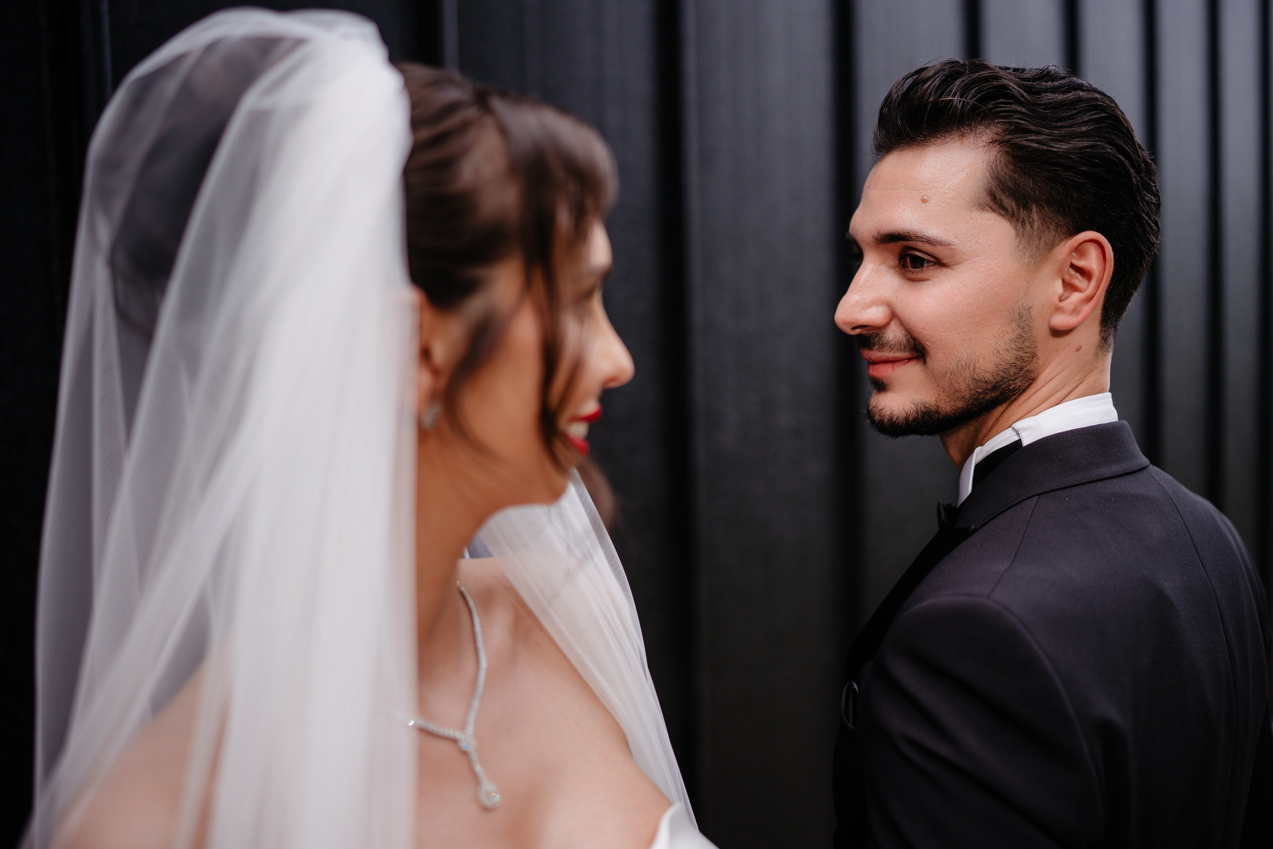 Povestea de nuntă a lui Anca și Dragoș în Bacău | Fotografie de Eveniment. Raw Studio. Fotograful tau de nunta!