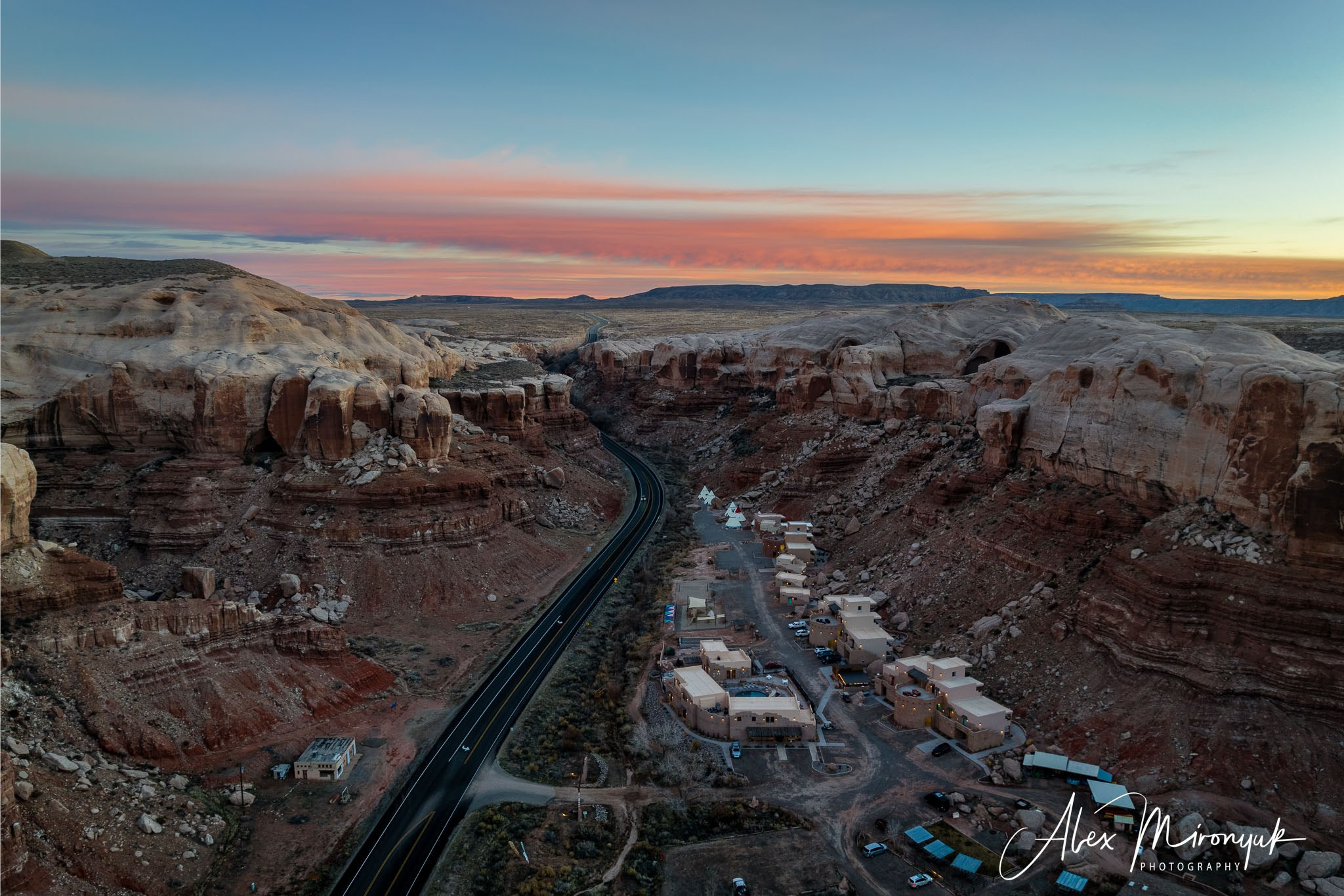 Eagle’s View American Southwest. Pet, Senior, Landscape, portrait studio, photographer in Miami and Sou