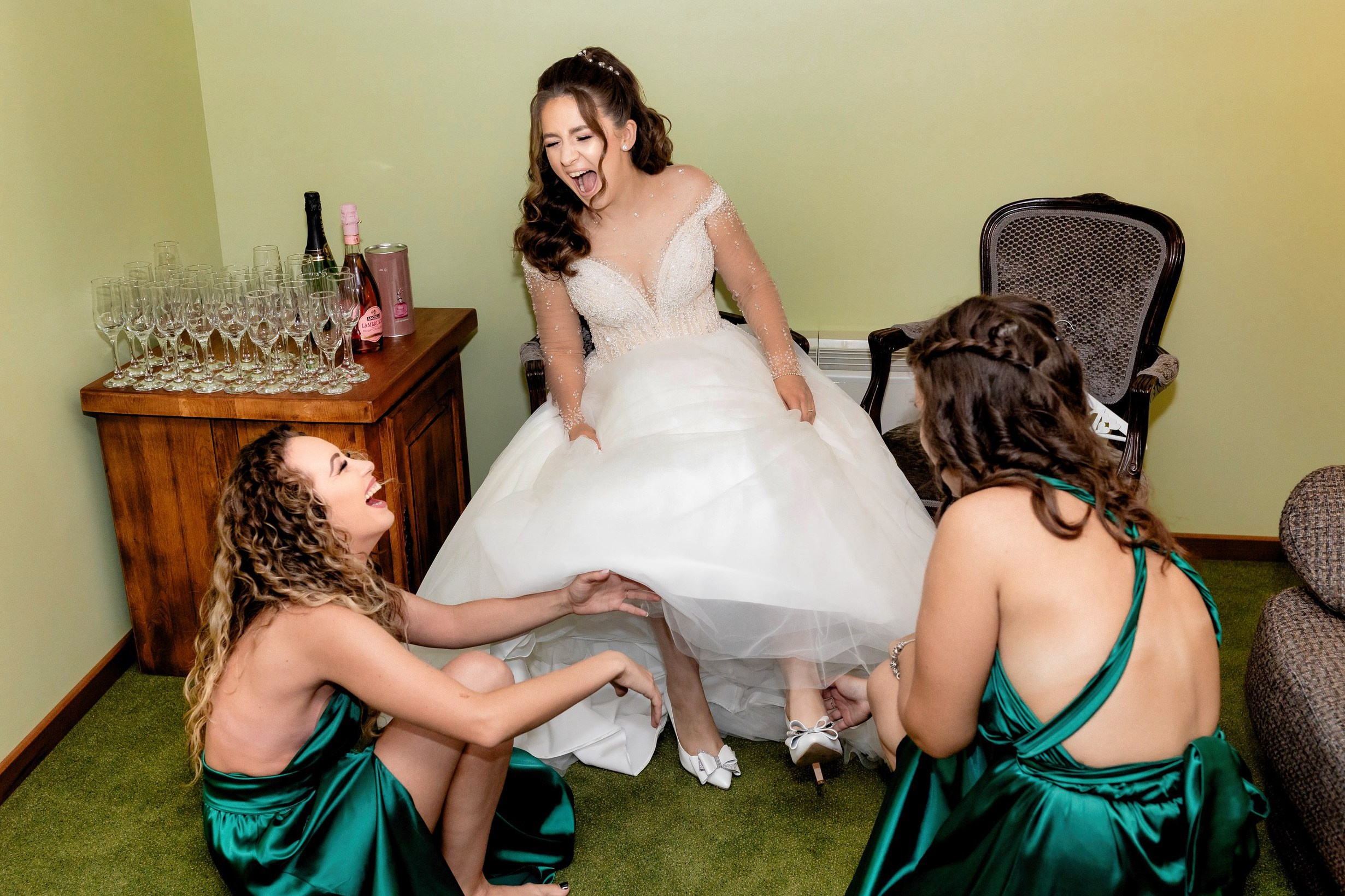 - nunta--fotograf-profesionist-botosani - fotografie-nunta-romantica - imagini-nunta-in-natura-alin-chirila-fotograf - fotografii-cuplu-indragostit-nunta-botosani - sedinta-foto-miri-andrei-iustina-alinofotostudio - amintiri-din-nunta-realizate-de-fotograf-profesionist - povestea-nuntii-andrei-si-iustina-in-imagini-alinofotostudio-fotograf evenimente- evenimente Botoșani -fotograf Suceava - fotograf Iași- servicii foto. servicii foto Botoșani. servicii foto video Botoșani. fotograf nunta. fotograf evenimente. fotograf nunta Botoșani. Alin chirila. Alin chirila fotograf. Alinofotostudio.- servicii foto. servicii foto Botoșani. servicii foto video Botoșani. fotograf nunta. fotograf evenimente. fotograf nunta Botoșani. Alin chirila. Alin chirila fotograf. Alinofotostudio.fotograf stare civilă,poze stare civilă,album foto stare civilă,servicii foto suceava,fotograf evenimente suceava,fotograf nuntă suceava,poze cununie civilă,ședință foto stare civilă,sesiune foto suceava,fotograf profesionist suceava,fotograf botosani,stare civila botosani,alinofotostudio,alin chirila fotograf.servicii foto. servicii foto Botoșani. servicii foto video Botoșani. fotograf nunta. fotograf evenimente. fotograf nunta Botoșani. Alin chirila. Alin chirila fotograf. Alinofotostudio.fotograf stare civilă,poze stare civilă,album foto stare civilă,servicii foto suceava,fotograf evenimente suceava,fotograf nuntă suceava,poze cununie civilă,ședință foto stare civilă,sesiune foto suceava,fotograf profesionist suceava,fotograf botosani,stare civila povestitor prin fotografiebotosani,alinofotostudio,alin chirila fotograf,servicii foto. servicii foto Botoșani. servicii foto video Botoșani. fotograf nunta. fotograf evenimente. fotograf nunta Botoșani. Alin chirila. Alin chirila fotograf. Alinofotostudio.fotograf stare civilă,poze stare civilă,album foto stare civilă,servicii foto suceava,fotograf evenimente suceava,fotograf nuntă suceava,poze cununie civilă,ședință foto stare civilă,sesiune foto suceava,fotograf profesionist suceava,fotograf botosani,stare civila botosani,alinofotostudio,alin chirila fotograf,cununie religioasă botoșani,andreea și neculai,capela militară botoșani,foto conacul zăicești,fotograf nuntă botoșani,fotograf cununie religioasă,foto evenimente botoșani,poze cununie capela militară,ședință foto zăicești,fotograf profesionist botoșaniMire și mireasă – Sergiu & Liliana – ziua nunții, 2024 - Emoții în ziua nunții – Sergiu și Liliana - Dansul mirilor – fotografie artistică nuntă 2024 - Sedinta foto romantică în natură – Sergiu & Liliana - Rochia de mireasă și detalii de nuntă elegan-Album de cununie civilă Florin și Anda – Fotografii profesionale realizate de Alin Chirilă în Botoșani -fotograf prin fotografie-Ședință foto Trash the Dress pe muntele Rarău cu Iulian și Iuliana – fotografie de cuplu, natură montană, emoție autentică surprinsă de Alin Chirilă, povestitor prin fotografie.- "Iulian și Iuliana pe crestele Rarăului – fotografie Trash the Dress în natură" - "Cuplu îmbrățișat la apus pe muntele Rarău – ședință foto după nuntă" - "Rochie de mireasă în vânt pe munte – Trash the Dress Rarău-1. Iulian și Iuliana pe muntele Rarău – ședință foto Trash the Dress în natură, cu peisaj montan spectaculos 2. Cuplu în îmbrățișare pe Rarău – emoție autentică surprinsă după nuntă 3. Rochie de mireasă în bătaia vântului – fotografie artistică Trash the Dress în munți 4. Mire și mireasă privind spre orizont – dragoste și libertate pe muntele Rarău 5. Iuliana zâmbind în rochia de mireasă – portret în natură, Trash the Dress 6. Iulian ținându-și mireasa de mână – ședință foto romantică pe munte 7. Detaliu cu rochia pe stâncă – estetică naturală Trash the Dress Rarău 8. Cuplu în mers pe poteca Rarăului – fotografie simbolică de după nuntă 9. Apus de soare pe Rarău în spatele mirilor – imagine de poveste Trash the Dress 10. Iulian și Iuliana râzând împreună – momente autentice surprinse de Alin Chirilă, povestitor prin fotografie