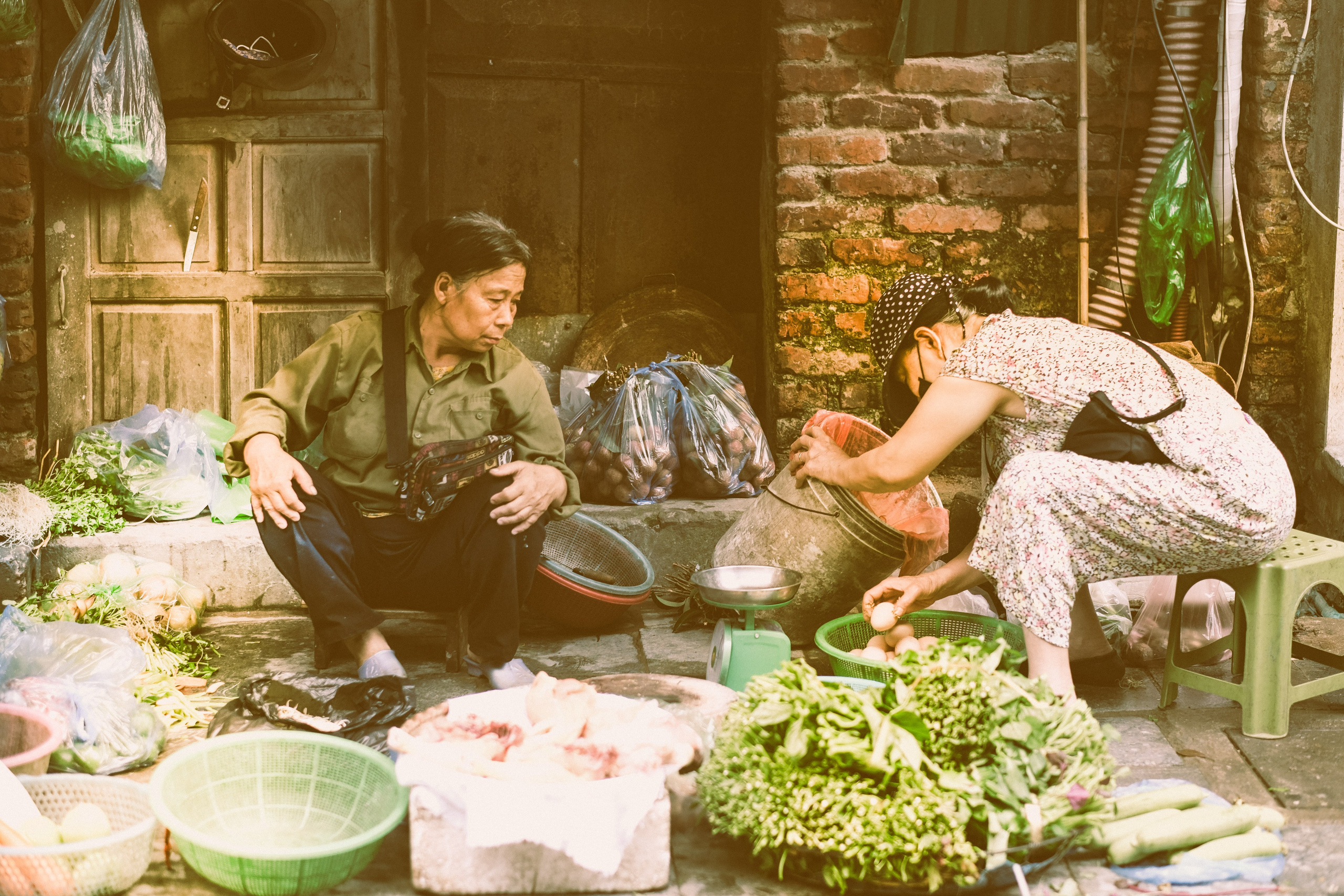 Hanoi markets | Photo by Yukophotography 📸