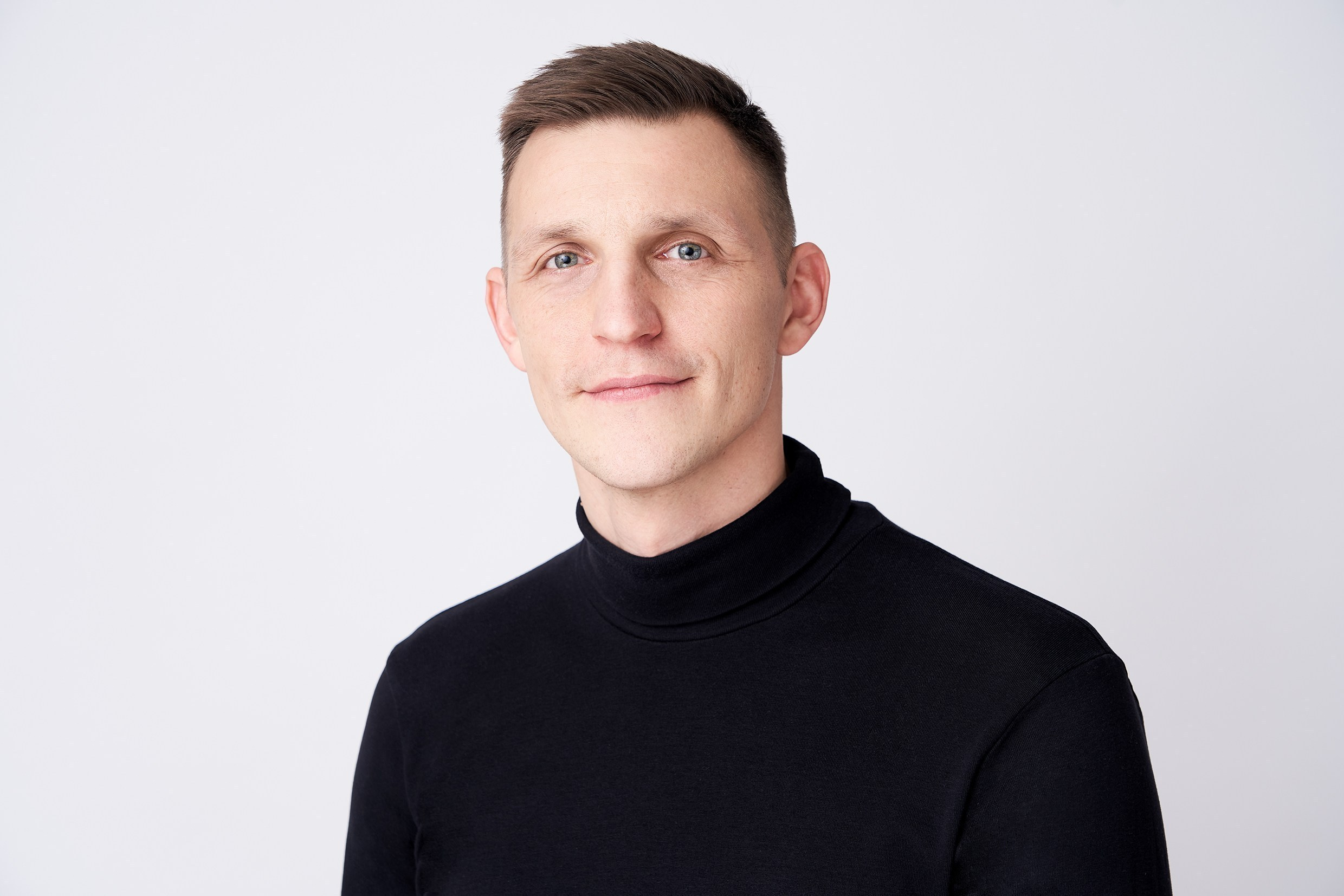 Asmeninės ir šeimos fotosesijos, verslo portretai Vilniuje. Portretų fotografavimo paslaugos Vilniuje