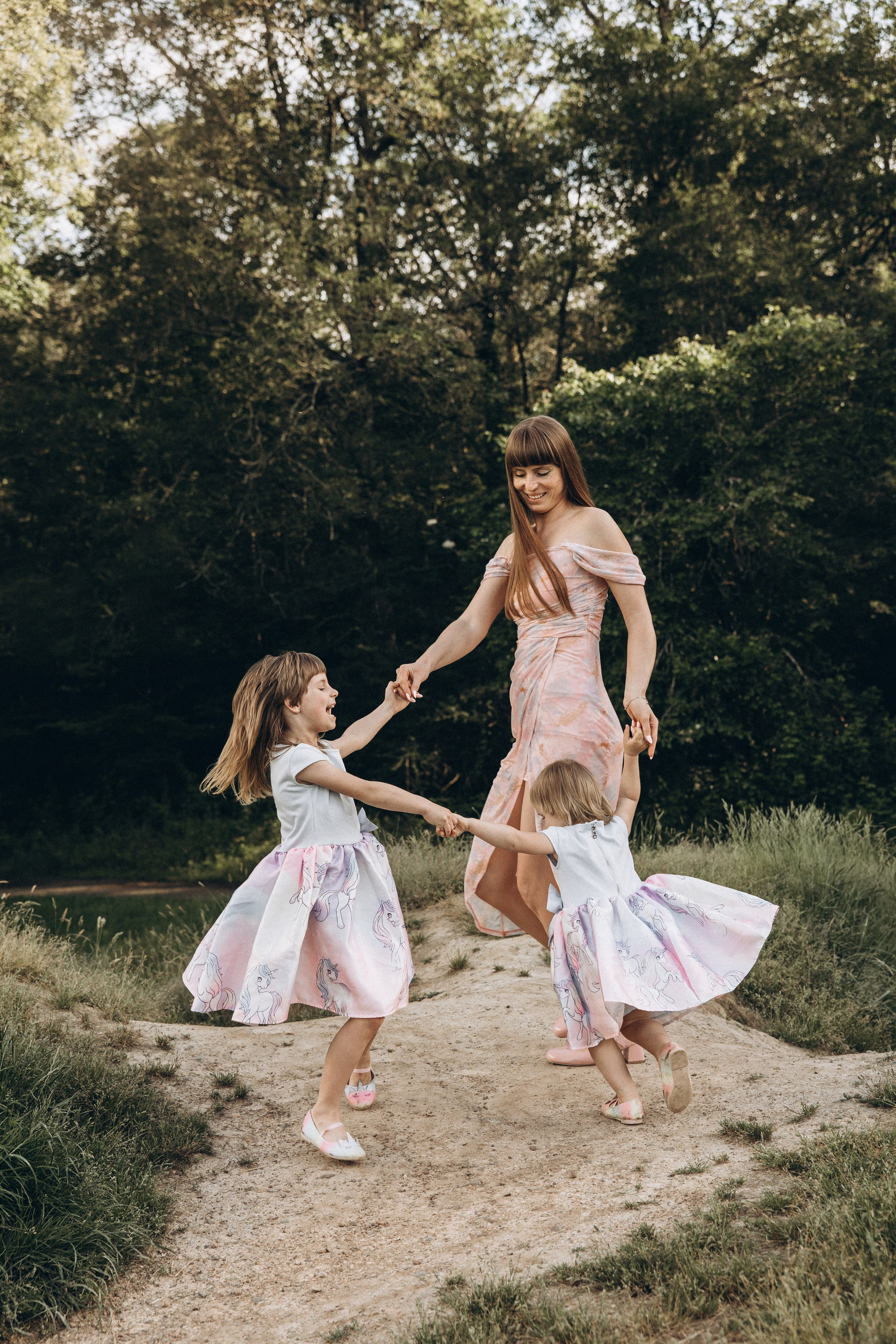 Séances photo famille. Eugénie Smirnova — photographe à Toulouse et dans le sud-ouest de la France