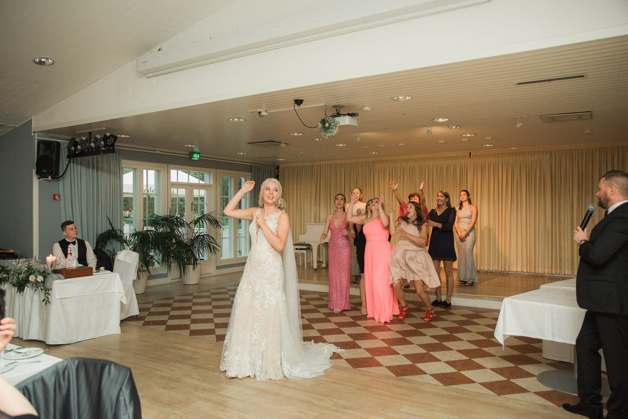 Hääkuvaaja Porvoo | Hääkuvaus Villa Haikko