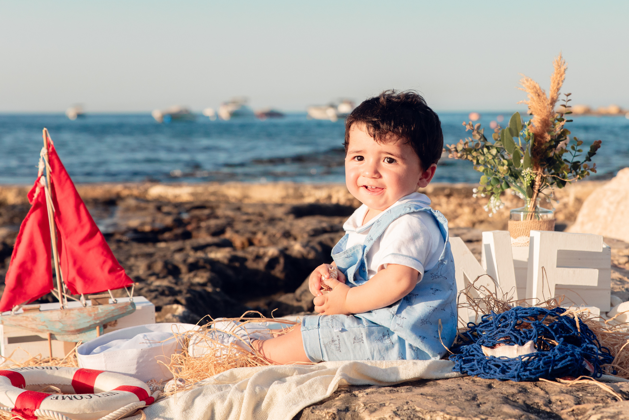 Smash Cake / ONE Year. Family and Children Photographer /Φωτογράφος