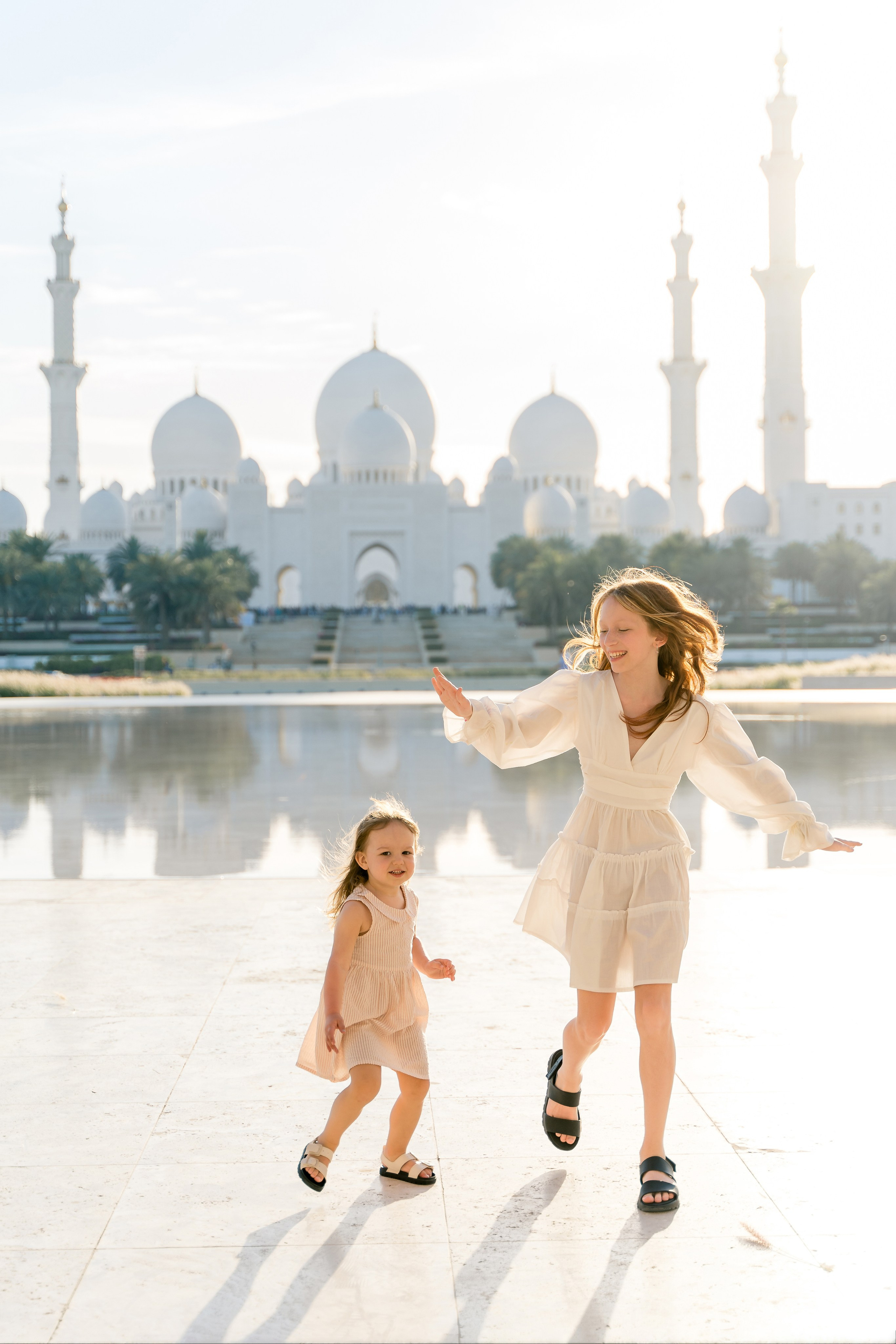 Фотосессия в мечети шейха Зайда: когда и как лучше снимать. Фотограф в Абу Даби Марина