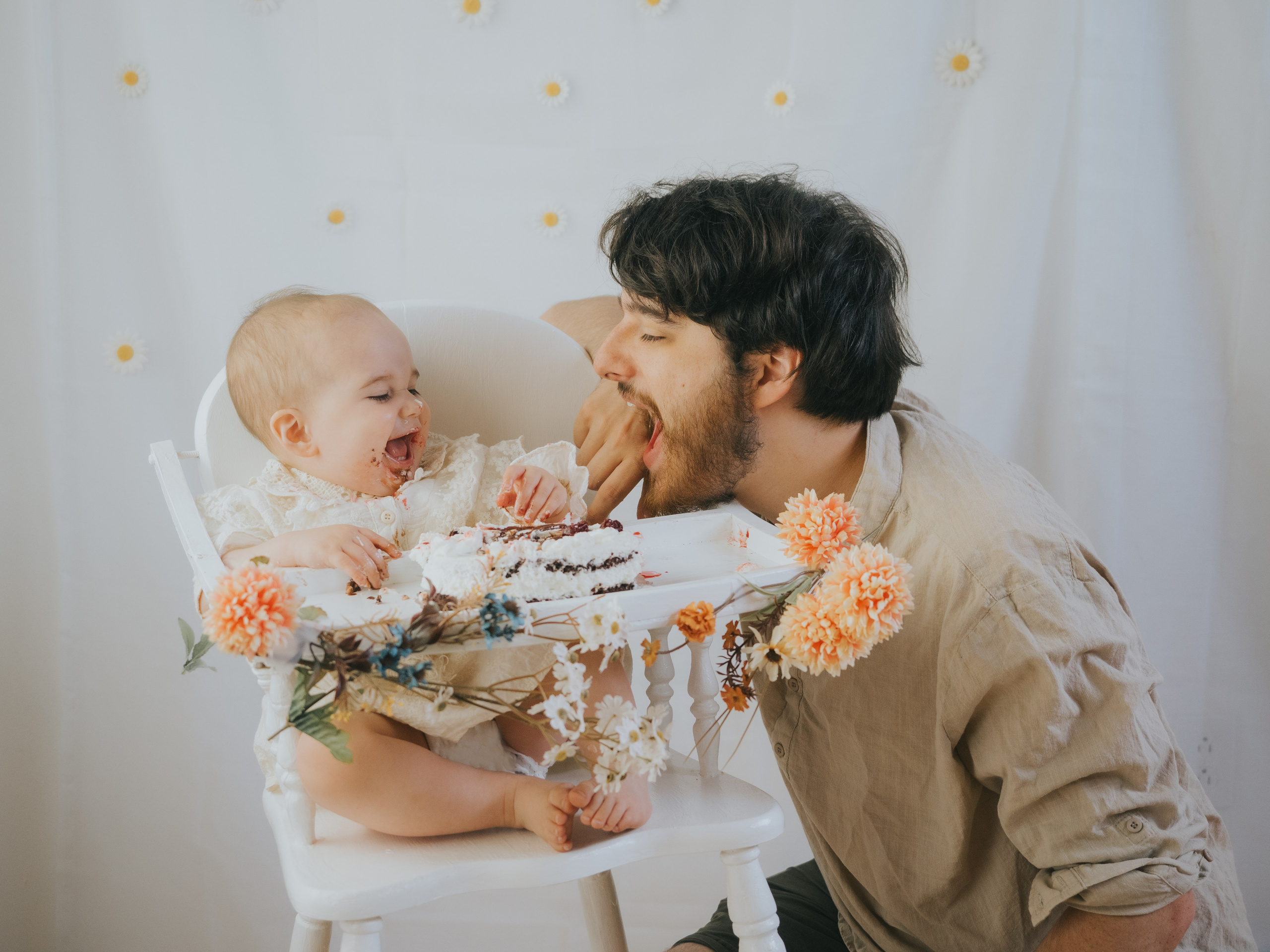 Cake Smash. Mimosa Studios — Motherhood & Family Photographer in Montreal