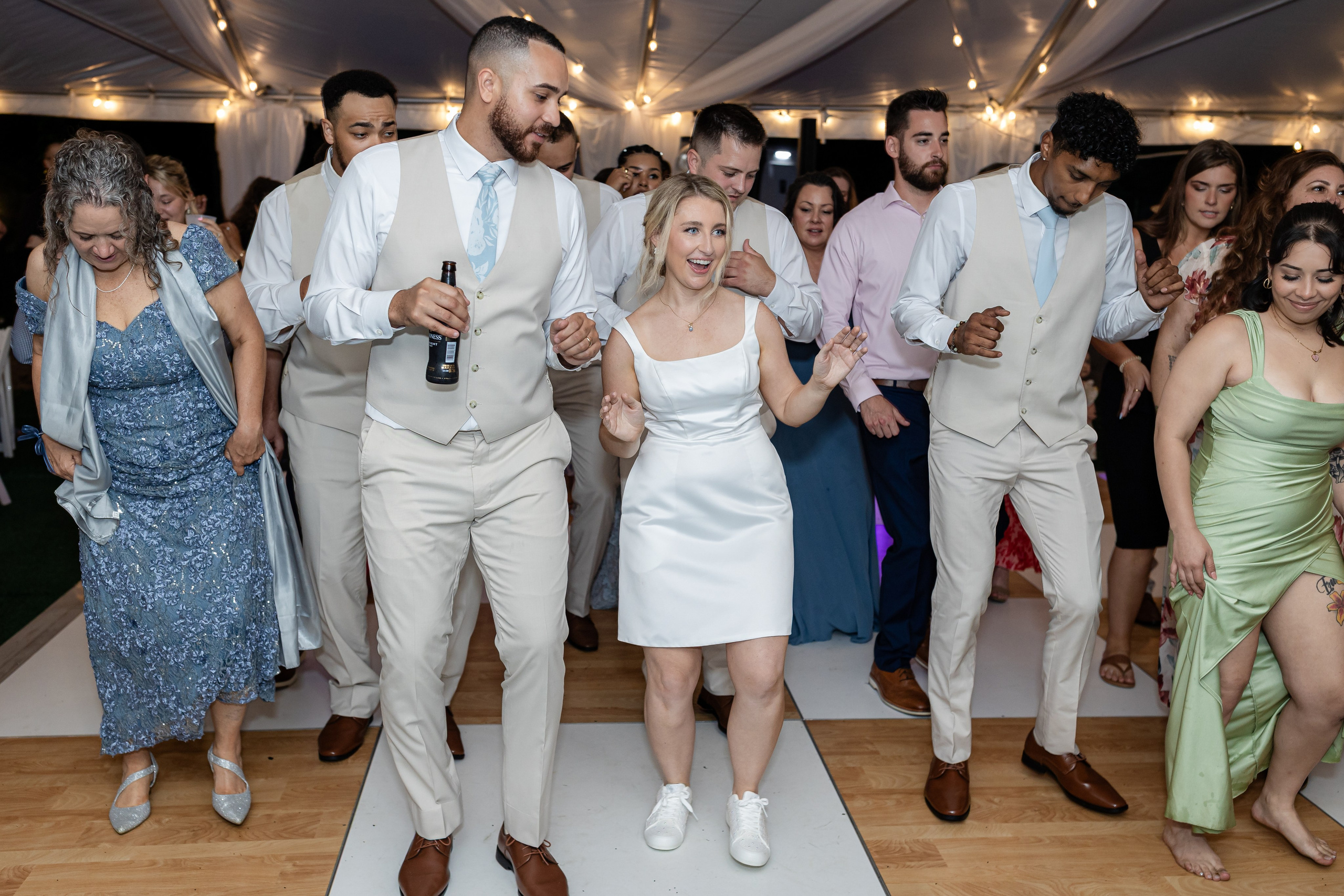 Blue wedding of Stacey and Madison at Liberty Hall Bed & Breakfast located in Traveler’s Rest SC. Wedding and portrait photography in Greenville SC