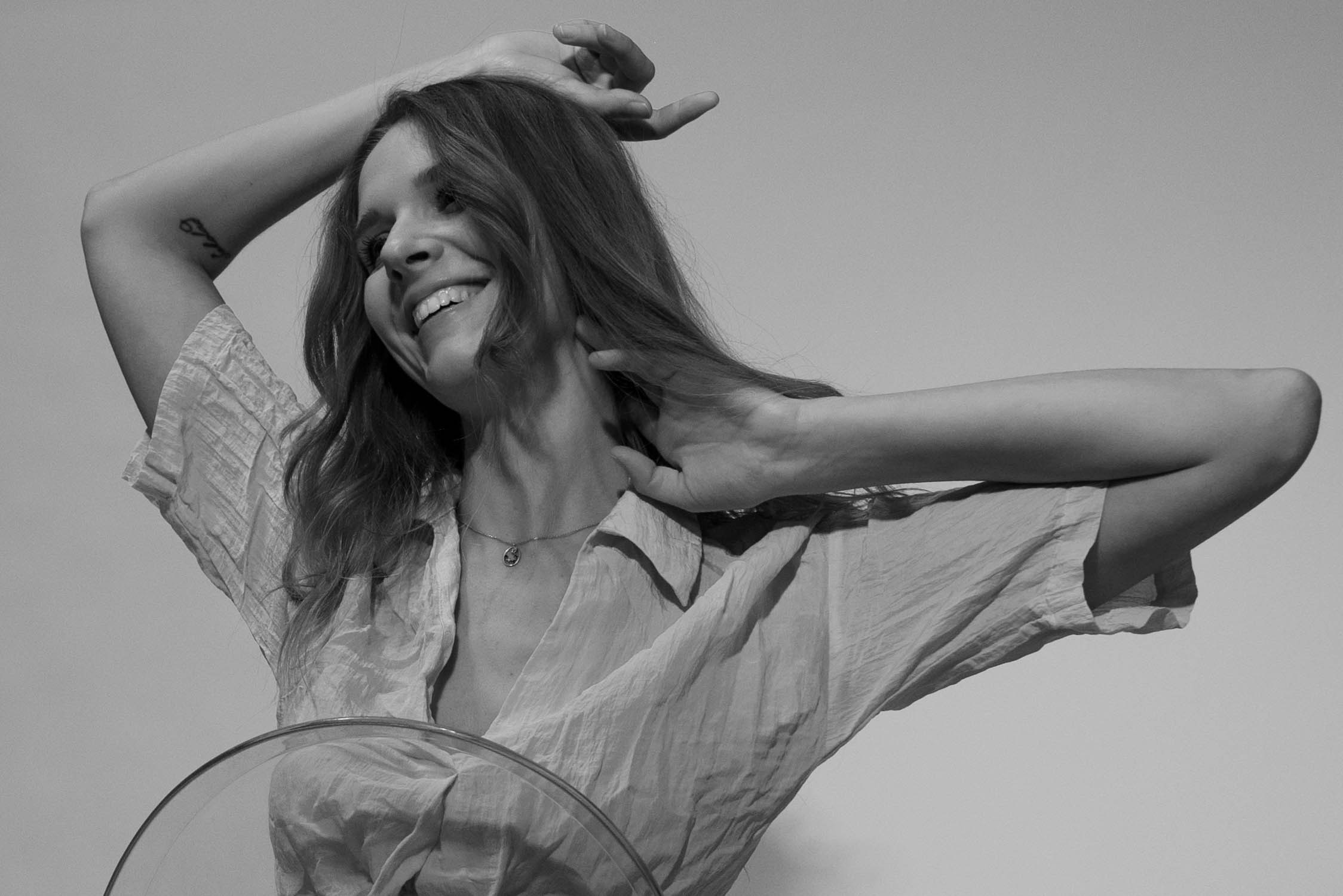 Portreed (PORA Fotograafia). Portree-, pere- ja ettevõtmiste fotograaf Tallinnas Miina Arop-Priidik