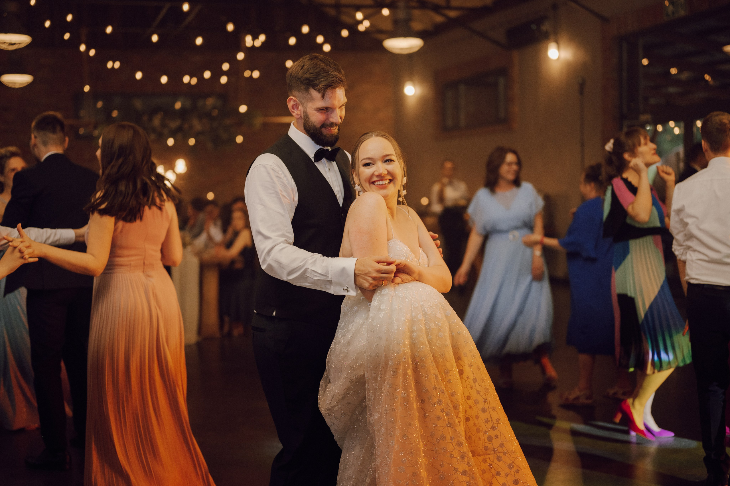 Kasia & Kuba | Wesele w stodole Owczarnia. Ślubny fotograf Poznań | Oliwia Makara