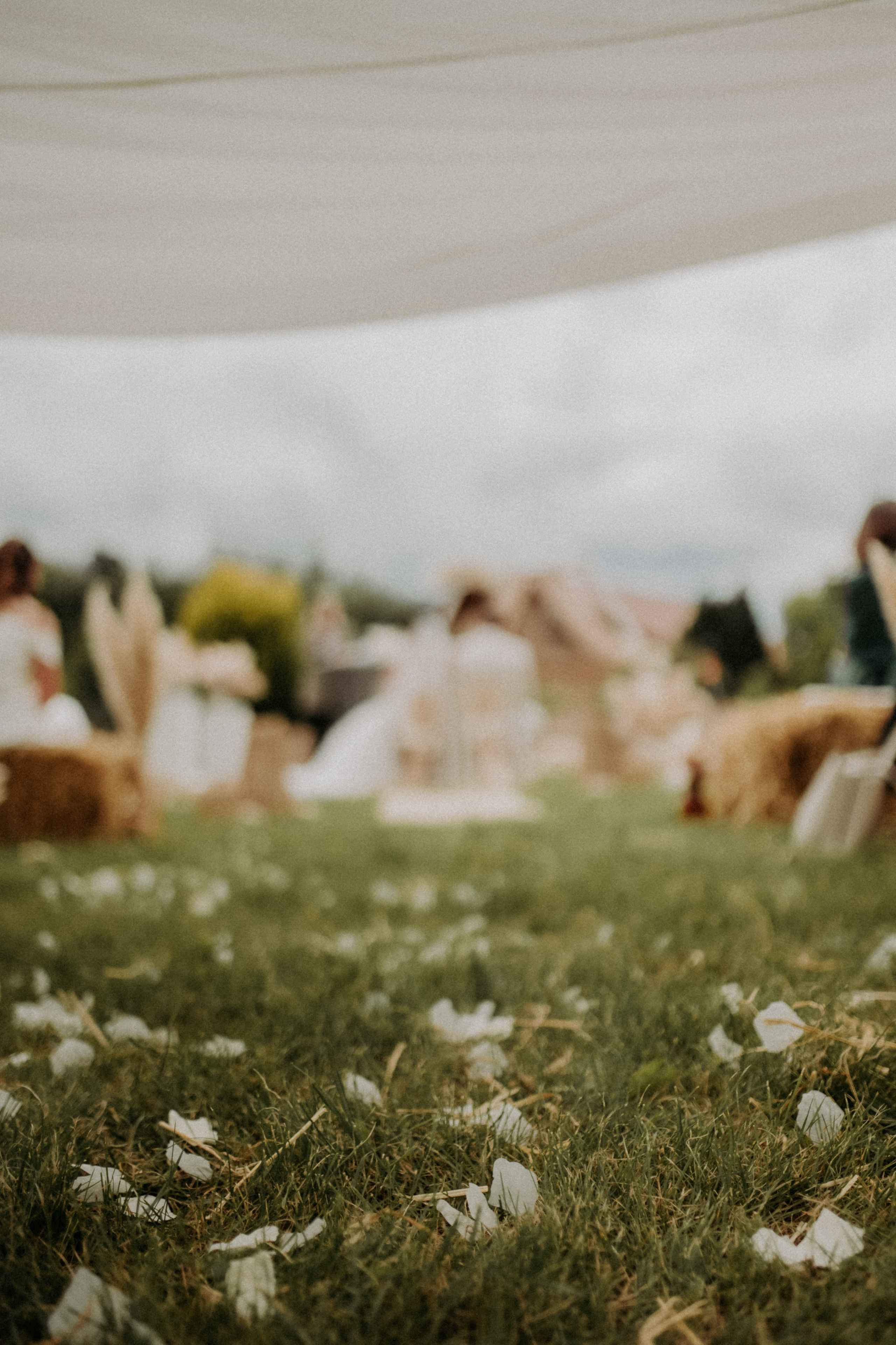 Hochzeit von Jenny & Basti – Emotionale Hochzeitsfotos | Hochzeitsfotograf Würzburg. Anna Saribekyan – Beste Hochzeitsfotografin in Würzburg, Top 10 in Deutschland