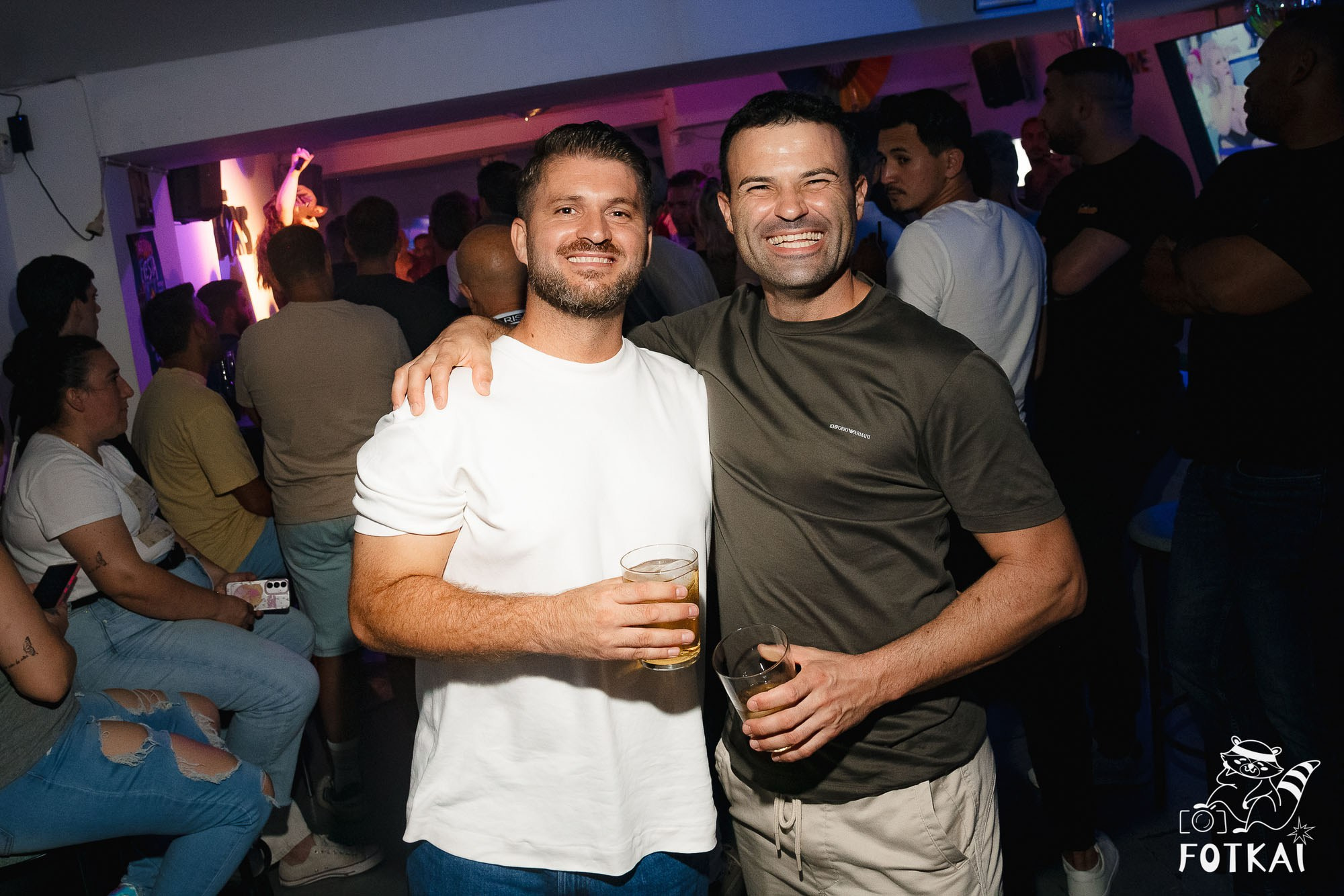 La Prohibida — Reportaje fotográfico en Boys Disco Pub La Mata Torrevieja | FOTKAI