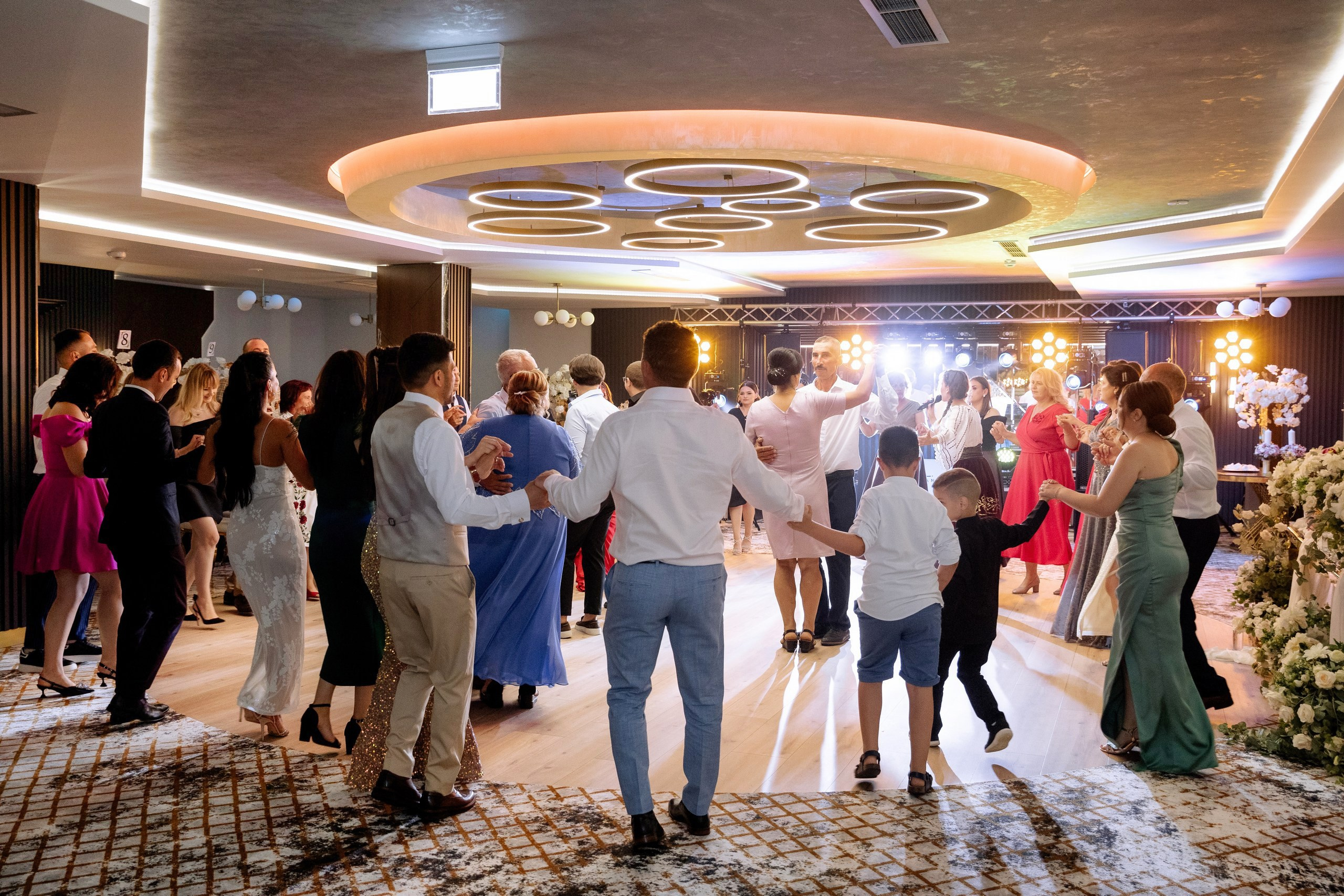 botez Luca Nectarie 22 februarie 2026 fotograf profesionist • fotograf botez Botoșani Luca Nectarie biserică • părinți Răzvan și Ramona botez copil emoții familie • nași Marin și Rodica botez copil fotografie profesională • detalii botez lumânare cristelniță biserică România • copil Luca Nectarie în brațe la botez moment emoționant • familie fericită la botez copil fotograf Alin Chirilă • fotografie botez naturală lumină caldă biserică • portret copil botez Luca Nectarie fotograf profesionist • momente autentice botez România familie și nași • slujbă botez copil imagini emoționante biserică • fotograf botez Iași și Botoșani Alin Chirilă - nunta--fotograf-profesionist-botosani - fotografie-nunta-romantica - imagini-nunta-in-natura-alin-chirila-fotograf - fotografii-cuplu-indragostit-nunta-botosani - sedinta-foto-miri-andrei-iustina-alinofotostudio - amintiri-din-nunta-realizate-de-fotograf-profesionist - povestea-nuntii-andrei-si-iustina-in-imagini-alinofotostudio-fotograf evenimente- evenimente Botoșani -fotograf Suceava - fotograf Iași- servicii foto. servicii foto Botoșani. servicii foto video Botoșani. otograf-nunta-botosani-fotograf nunta. fotograf evenimente. fotograf nunta Botoșani. Alin chirila. Alin chirila fotograf. Alinofotostudio.- servicii foto. servicii foto Botoșani. servicii foto video Botoșani. fotograf nunta. fotograf evenimente. fotograf nunta Botoșani. Alin chirila. Alin chirila fotograf. Alinofotostudio.fotograf stare civilă,poze stare civilă,album foto stare civilă,servicii foto suceava,fotograf evenimente suceava,fotograf nuntă suceava,poze cununie civilă,ședință foto stare civilă,sesiune foto suceava,fotograf profesionist suceava,fotograf botosani,stare civila botosani,alinofotostudio,alin chirila fotograf.servicii foto. servicii foto Botoșani. servicii foto video Botoșani. fotograf nunta. fotograf evenimente. fotograf nunta Botoșani. Alin chirila. Alin chirila fotograf. Alinofotostudio.fotograf stare civilă,poze stare civilă,album foto stare civilă,servicii foto suceava,fotograf evenimente suceava,fotograf nuntă suceava,poze cununie civilă,ședință foto stare civilă,sesiune foto suceava,fotograf profesionist suceava,fotograf botosani,stare civila povestitor prin fotografiebotosani,alinofotostudio,alin chirila fotograf,servicii foto. servicii foto Botoșani. servicii foto video Botoșani. fotograf nunta. fotograf evenimente. fotograf nunta Botoșani. Alin chirila. Alin chirila fotograf. Alinofotostudio.fotograf stare civilă,poze stare civilă,album foto stare civilă,servicii foto suceava,fotograf evenimente suceava,fotograf nuntă suceava,poze cununie civilă,ședință foto stare civilă,sesiune foto suceava,fotograf profesionist suceava,fotograf botosani,stare civila botosani,alinofotostudio,alin chirila fotograf,cununie religioasă botoșani,andreea și neculai,capela militară botoșani,foto conacul zăicești,fotograf nuntă botoșani,fotograf cununie religioasă,foto evenimente botoșani,poze cununie capela militară,ședință foto zăicești,fotograf profesionist botoșaniMire și mireasă – Sergiu & Liliana – ziua nunții, 2024 - Emoții în ziua nunții – Sergiu și Liliana - Dansul mirilor – fotografie artistică nuntă 2024 - Sedinta foto romantică în natură – Sergiu & Liliana - Rochia de mireasă și detalii de nuntă elegan-Album de cununie civilă Florin și Anda – Fotografii profesionale realizate de Alin Chirilă în Botoșani -fotograf prin fotografie-Ședință foto Trash the Dress pe muntele Rarău cu Iulian și Iuliana – fotografie de cuplu, natură montană, emoție autentică surprinsă de Alin Chirilă, povestitor prin fotografie.- "Iulian și Iuliana pe crestele Rarăului – fotografie Trash the Dress în natură" - "Cuplu îmbrățișat la apus pe muntele Rarău – ședință foto după nuntă" - "Rochie de mireasă în vânt pe munte – Trash the Dress Rarău-1. Iulian și Iuliana pe muntele Rarău – ședință foto Trash the Dress în natură, cu peisaj montan spectaculos 2. Cuplu în îmbrățișare pe Rarău – emoție autentică surprinsă după nuntă 3. Rochie de mireasă în bătaia vântului – fotografie artistică Trash the Dress în munți 4. Mire și mireasă privind spre orizont – dragoste și libertate pe muntele Rarău 5. Iuliana zâmbind în rochia de mireasă – portret în natură, Trash the Dress 6. Iulian ținându-și mireasa de mână – ședință foto romantică pe munte 7. Detaliu cu rochia pe stâncă – estetică naturală Trash the Dress Rarău 8. Cuplu în mers pe poteca Rarăului – fotografie simbolică de după nuntă 9. Apus de soare pe Rarău în spatele mirilor – imagine de poveste Trash the Dress 10. Iulian și Iuliana râzând împreună – momente autentice surprinse de Alin Chirilă, povestitor prin fotografie-fotograf-nunta-cerbu-botosan trash-the-dress-botosani Alin Chirilă Fotograf – fotograf de nuntă Botoșani-fotograf nuntă Botoșani-fotograf nuntă Cerbu Botoșani-fotograf profesionist nuntă Botoșani-fotografie de nuntă Botoșani-fotograf evenimente Botoșani-fotograf nuntă Moldova-fotograf trash the dress Botoșani - fotograf pregătirea mirilor Botoșani -fotograf ceremonie religioasă nuntă-fotograf petrecere nuntă Botoșani- fotograf nuntă Botoșani pregătirea mirelui- pregătirea mirelui fotografie nuntă Cerbu Botoșani-fotograf nuntă Botoșani pregătirea miresei -mireasă pregătiri nuntă Cerbu Botoșani-fotograf nuntă Botoșani nașii mirilor-ceremonie religioasă nuntă Cerbu Botoșani-fotograf nuntă Botoșani ceremonie religioasă biserică-petrecere nuntă Cerbu Botoșani invitați dans-fotograf nuntă Botoșani petrecere restaurant-ședință foto trash the dress-fotograf trash the dress Botoșani ședință foto după nuntă-Fotograf nuntă Botoșani – galerie foto reală de la evenimente stare civilă Sebi și Claudia Copălău • cununie civilă Primăria Copălău Botoșani • miri emoționați la starea civilă • semnarea actelor cununie civilă • fotografii naturale stare civilă Botoșani • familie și prieteni la cununie civilă • cadre emoționale cununie civilă • fotograf profesionist Botoșani eveniment stare civilă Sebi și Claudia la Primăria Copălău Botoșani fotograf evenimente • fotograf cununie civilă Copălău Botoșani cadre naturale și emoționale • fotograf profesionist Botoșani stare civilă Sebi și Claudia • momente autentice cununie civilă Copălău fotograf Alin Chirilă • fotografii emoționale stare civilă în județul Botoșani• fotograf nunta Oana si Ionut juraminte emotii reale • mireasa Oana juraminte nunta fotografie profesionala • mire Ionut citind juraminte nunta eleganta • juraminte nunta emotionante Oana si Ionut fotograf • fotograf nunta Botosani momente autentice juraminte • mireasa cu emotii in timpul juramintelor nunta • mire elegant costum bej juraminte nunta • fotografii nunta premium cuplu indragostit Romania • momente reale nunta juraminte fotografie artistica • sedinta foto nunta juraminte in aer liber • fotograf profesionist nunta cadre emotionante • cuplu miri juraminte iubire si credinta • detalii nunta eleganta decor floral alb verde • fotografie nunta stil fine art juraminte • poveste de dragoste surprinsa in ziua nuntii