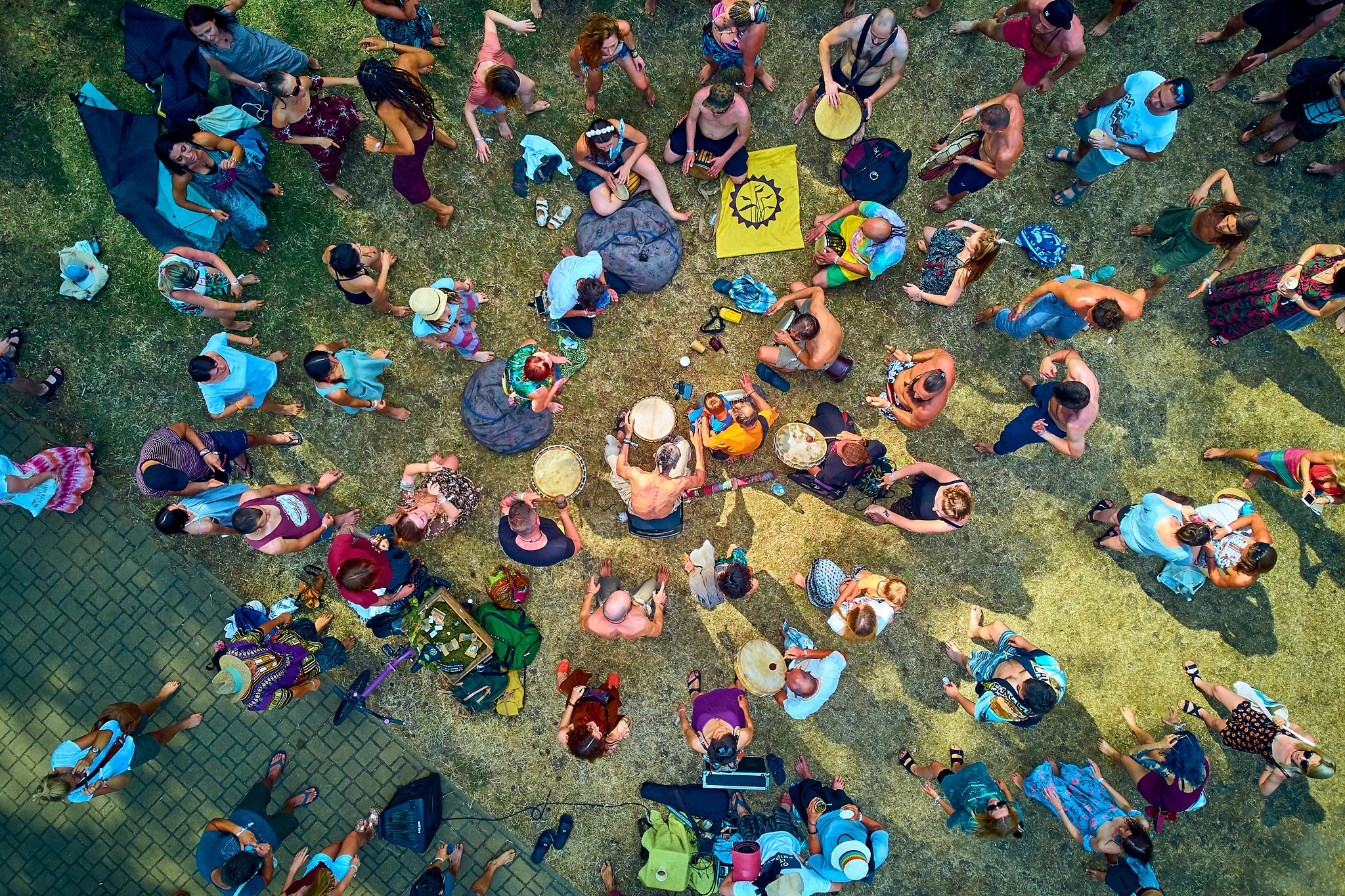 Portrety Ludzi, zrobione na Festiwalach Świadomościowych i Muzycznych: Dharma, ZIELONE KRĘGI, Wibracje, FRUŃ, Organic, Turkusowa Wyspa. Andriej Szypilow - Fotografia & Wideografia