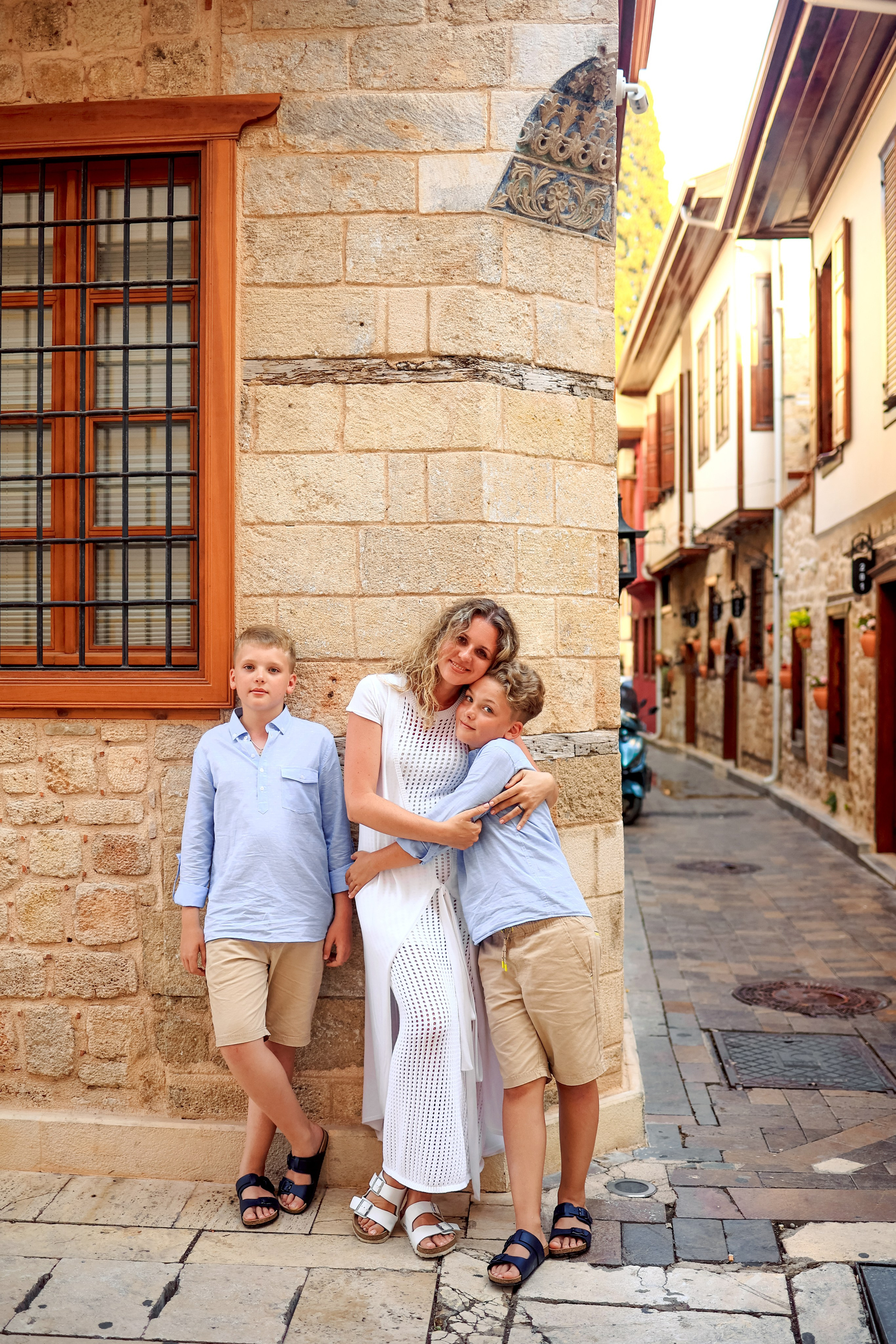 Photoshooting in old town of Antalya. Photographer in Turkey, Antalya, Kemer, Belek, Side, Kas, Fethiye