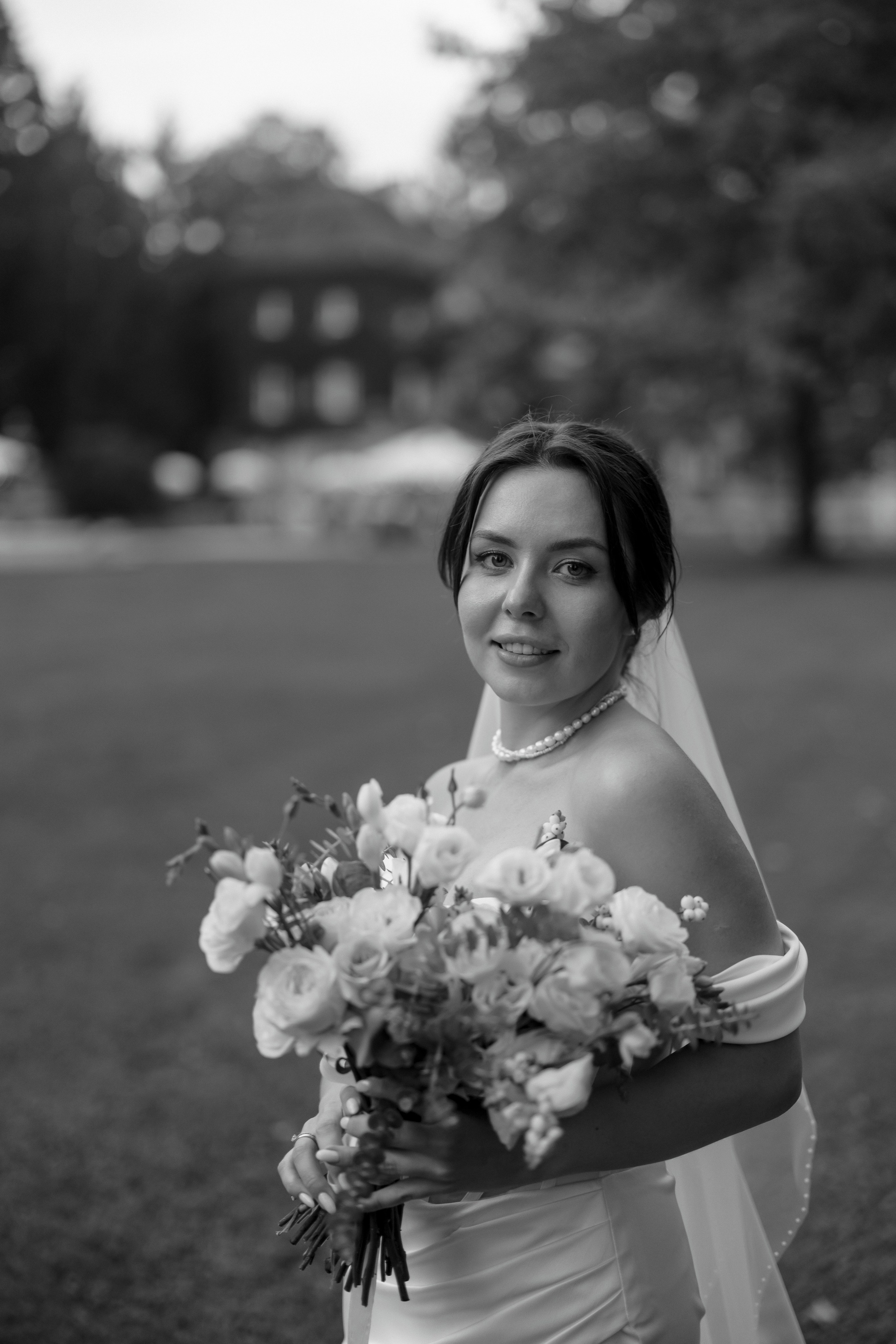 Elegant Outdoor Wedding at Palais Kneissl | RAW Studio Photography. Raw Studio: Capturing Elegant weddings accross Europe