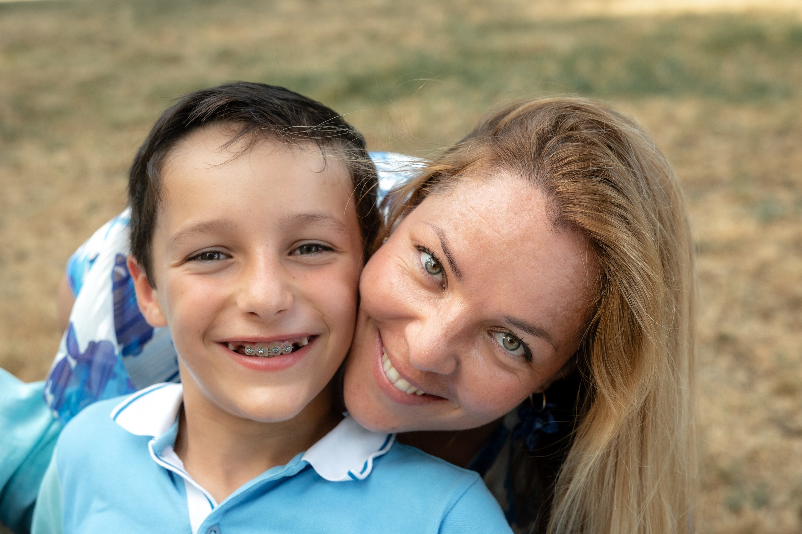 Family photoshoot in Parc du Cabirol, Colomiers. Eugénie Smirnova — your photographer in Toulouse and southwest France
