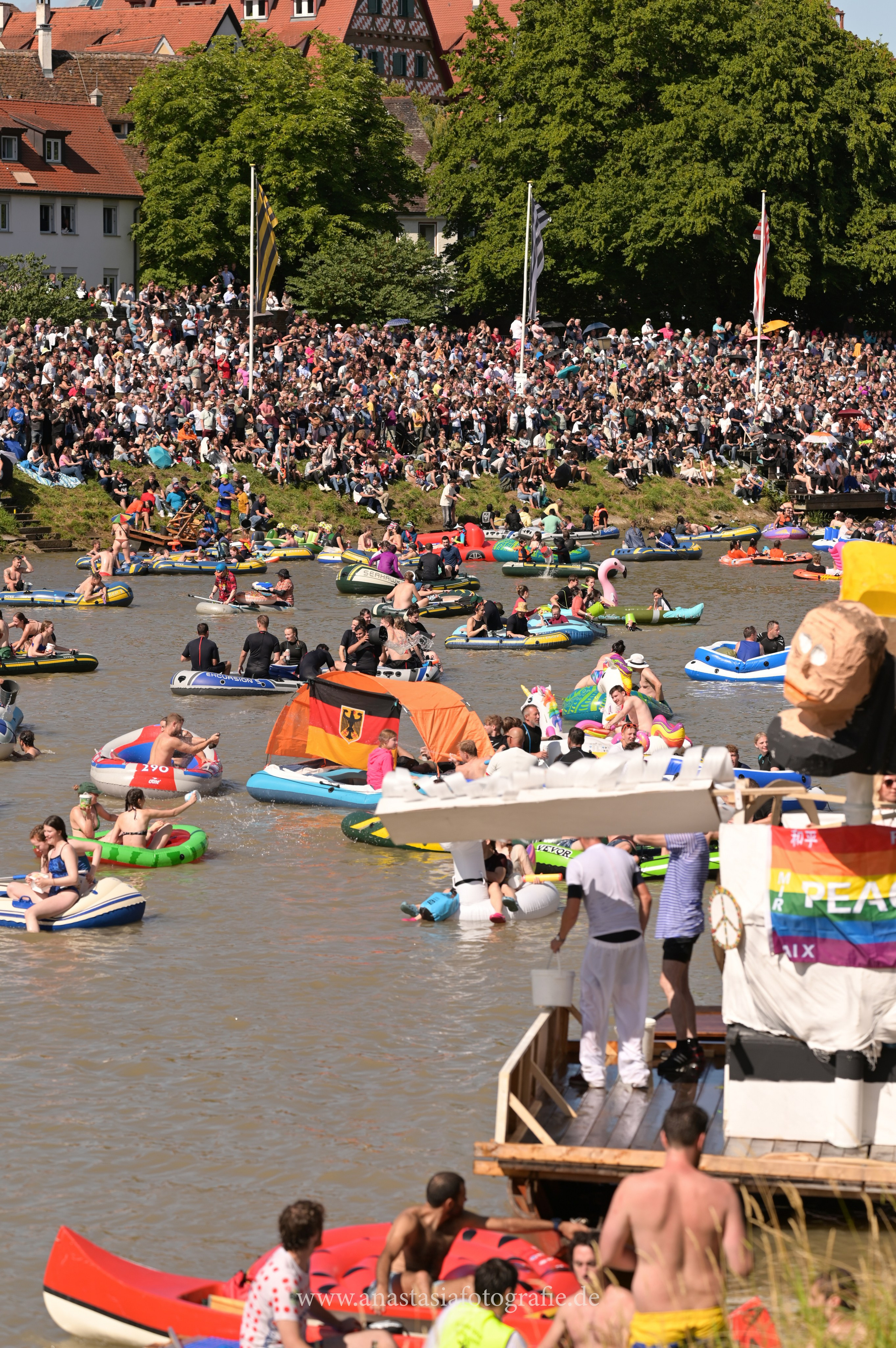 Nabada Ulm 2025. Newbornfotograf Kinderfotograf Ulm Familienfotograf Anastasia Neu-Ulm