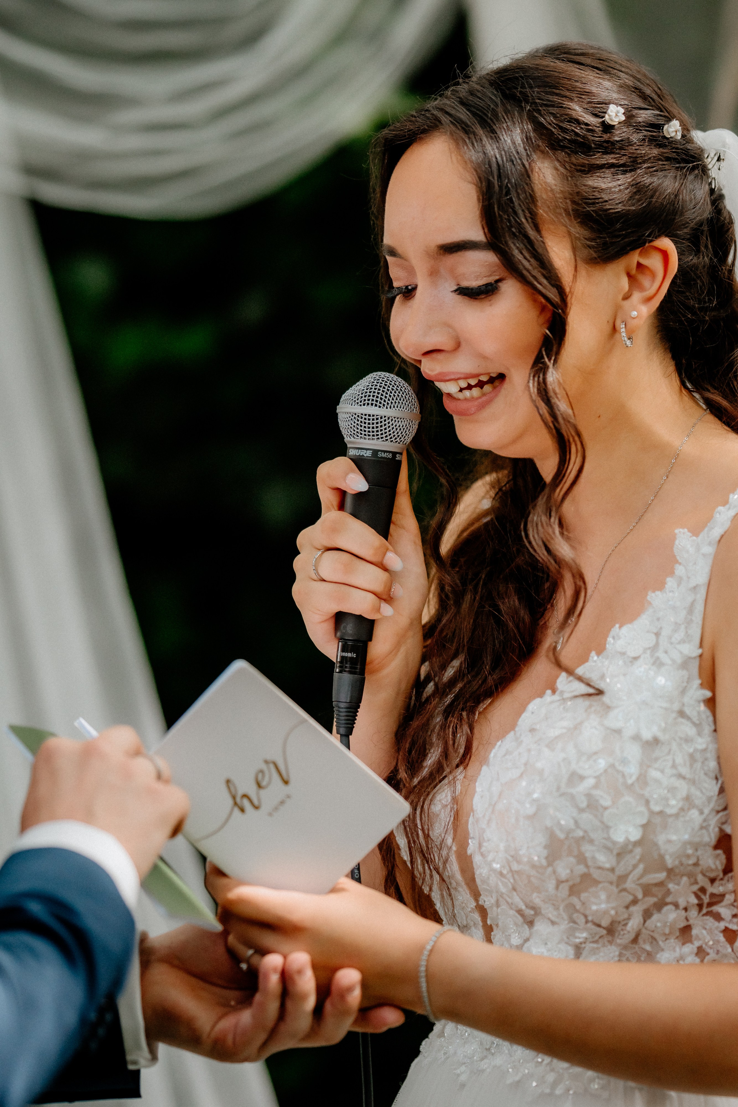 Hochzeit im Landhaus Odaia – Emotionale Hochzeitsfotos | Hochzeitsfotografin Würzburg. Anna Saribekyan – Beste Hochzeitsfotografin in Würzburg, Top 10 in Deutschland