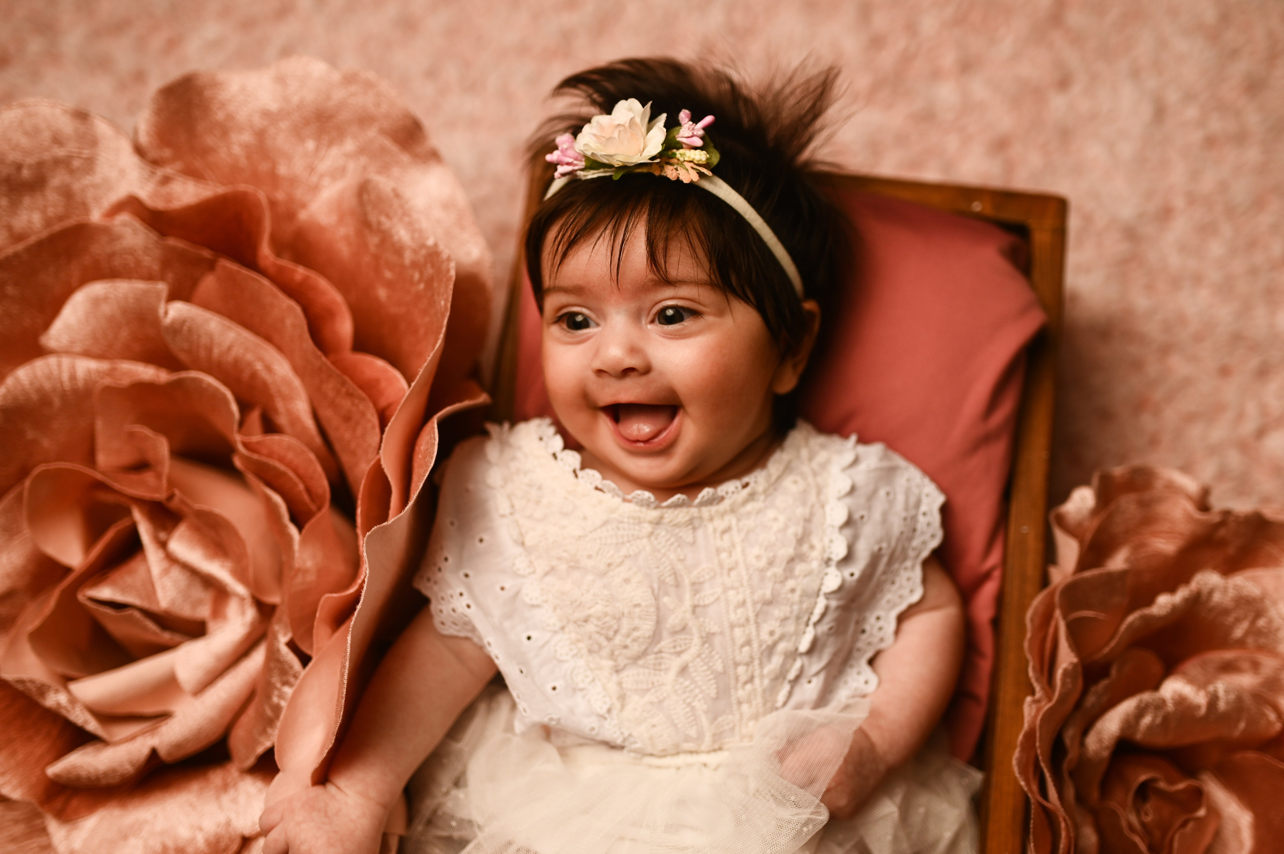 Βρεφική φωτογράφιση στη Ρόδο. WELCOME