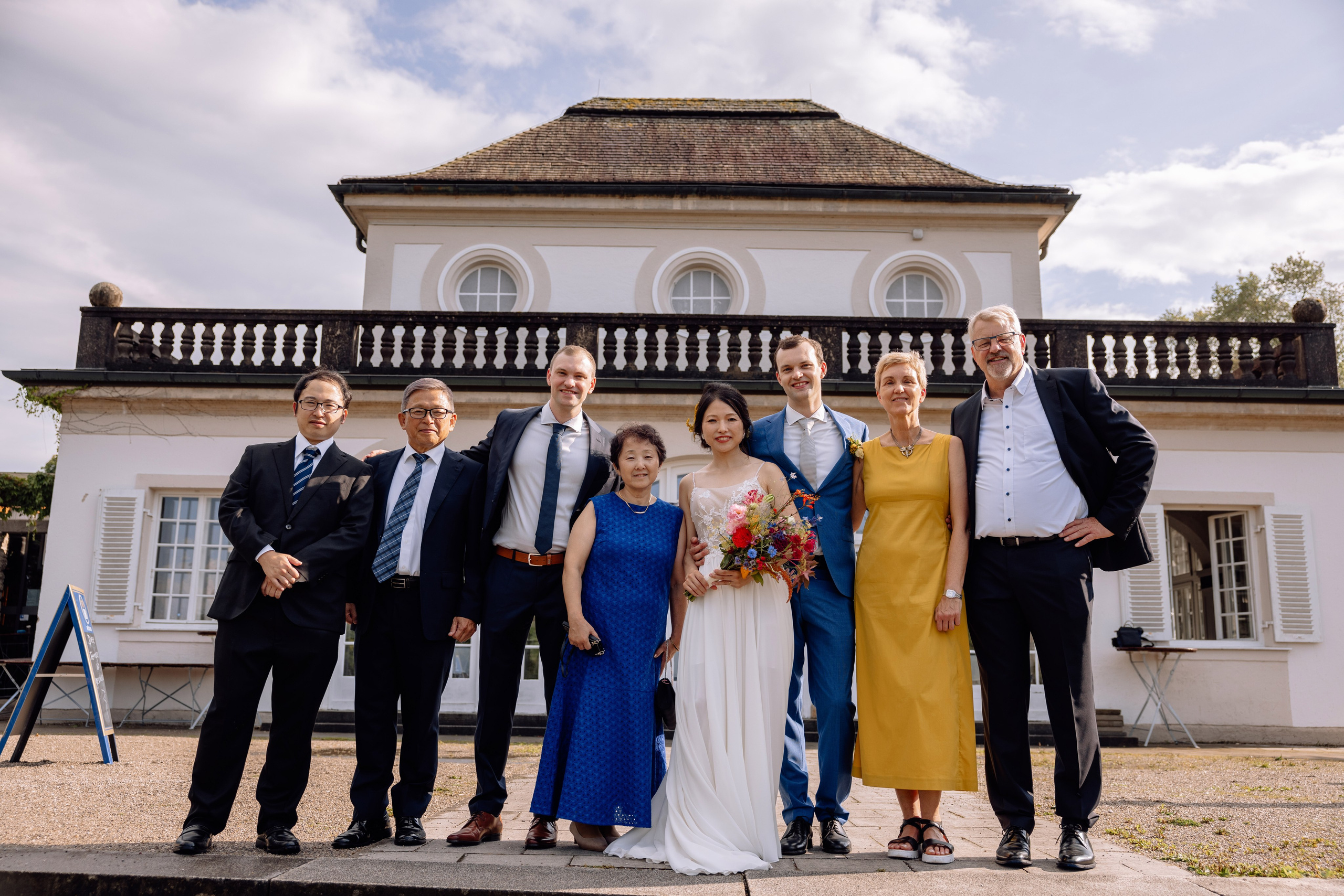 Café im Botanischen Garten. Deutsche - Japanische Hochzeit. Hochzeitsfotograf München Taufe Familienfotograf Tanja Mauke