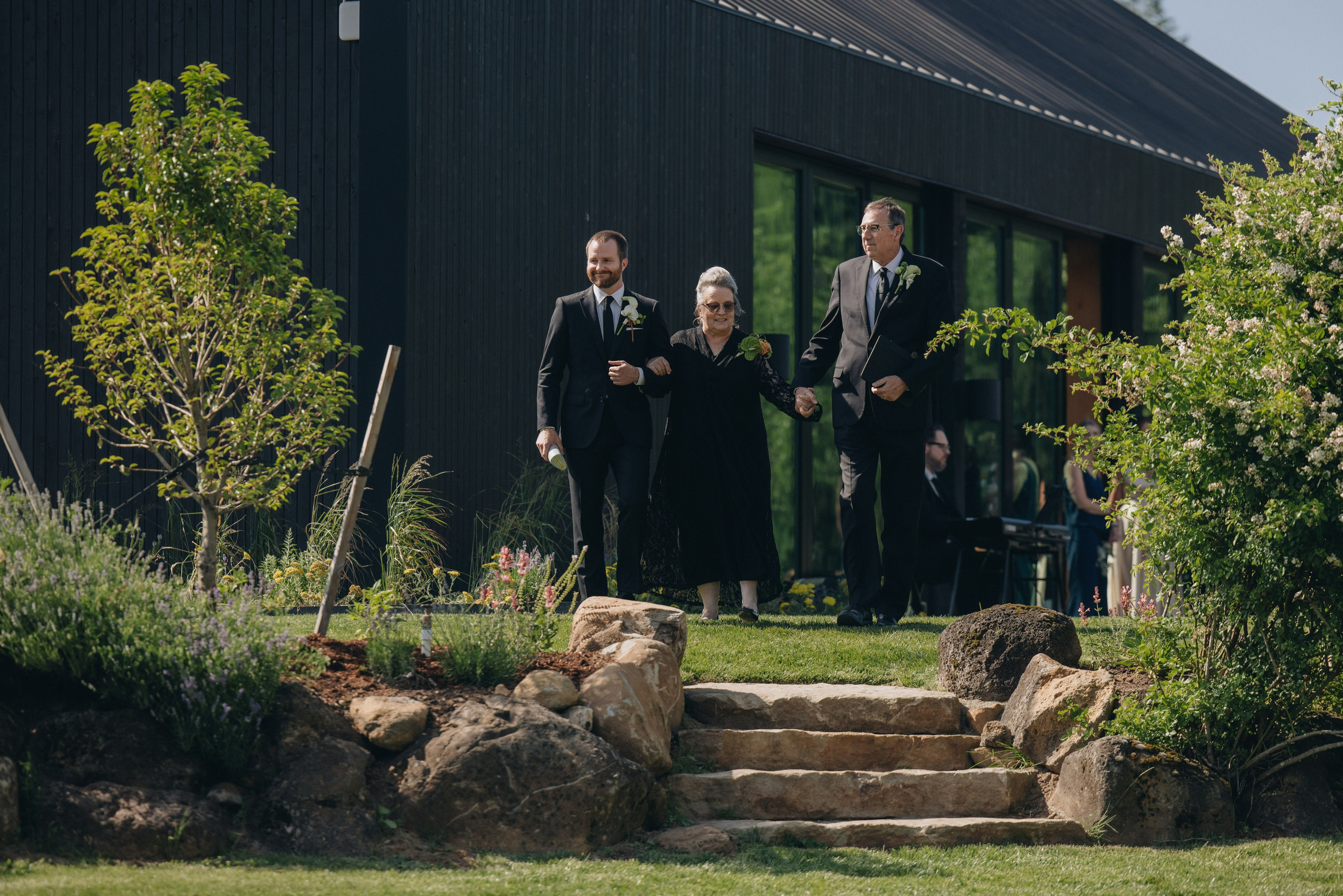 Wedding ceremony at Wind Mountain Ranch in the Columbia River Gorge