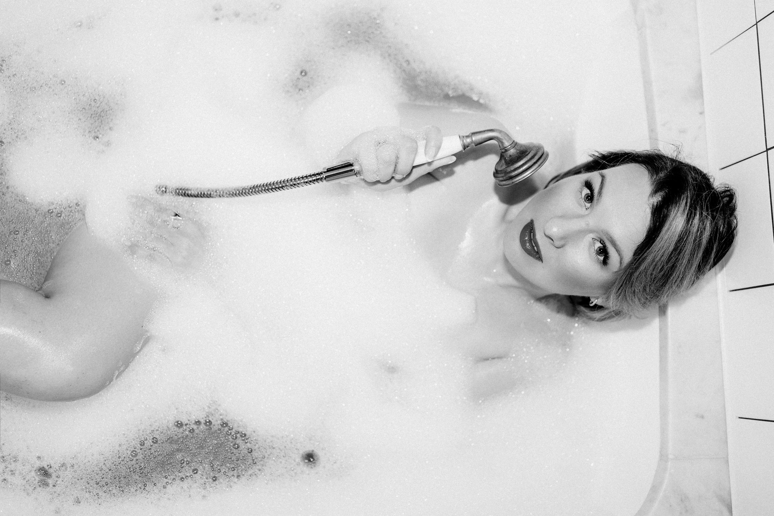 Luxury Boudoir Photography NYC | Intimate Portrait Sessions at The Ludlow Hotel. Videographer and photographer in New York // MAKAROV.VIDEO