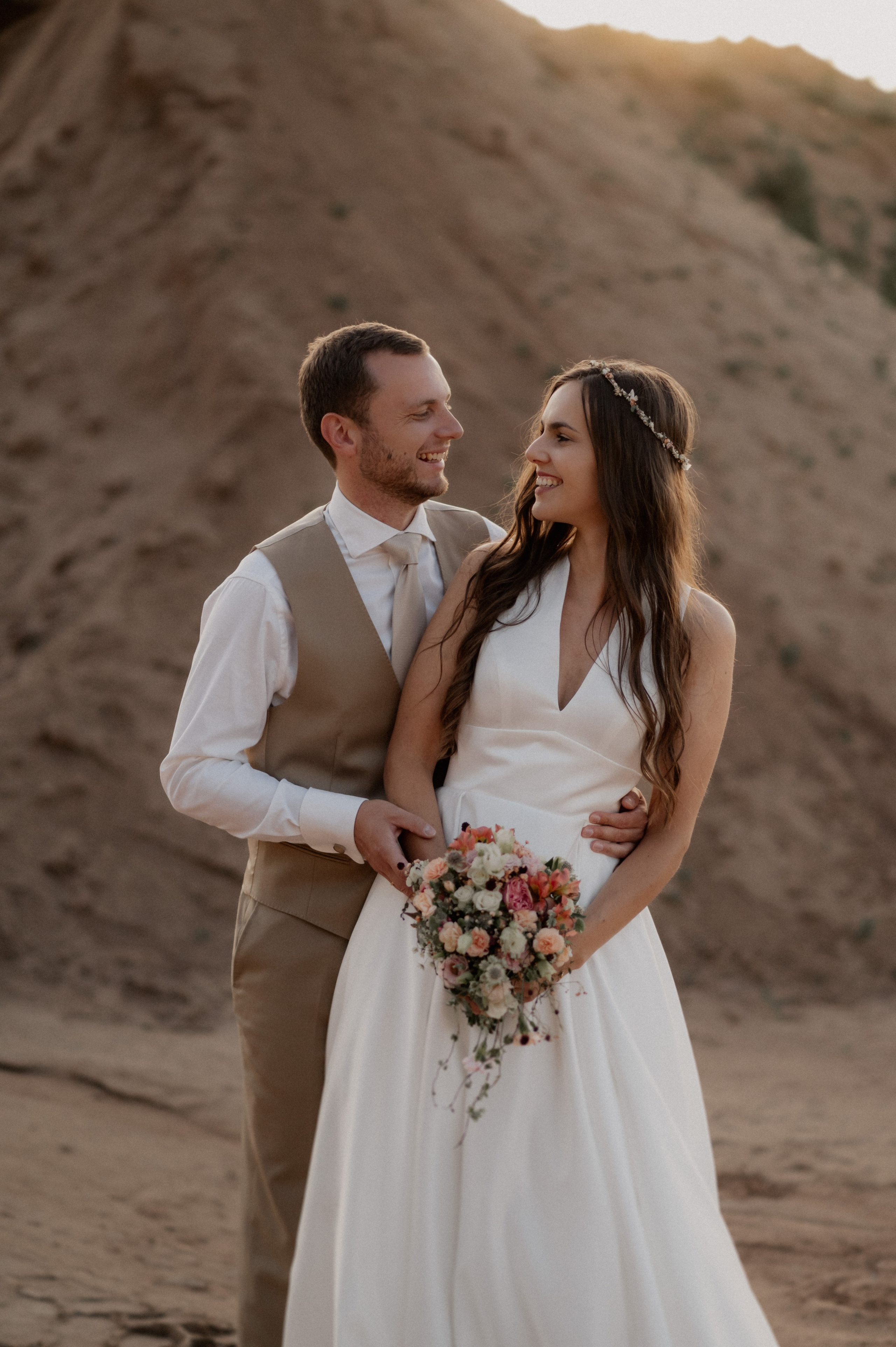 Sommer, Liebe & zwei wunderschöne Kleider: Gartenhochzeit in Gunzenhausen. Photographer in Ansbach for Couples, Weddings and After Wedding