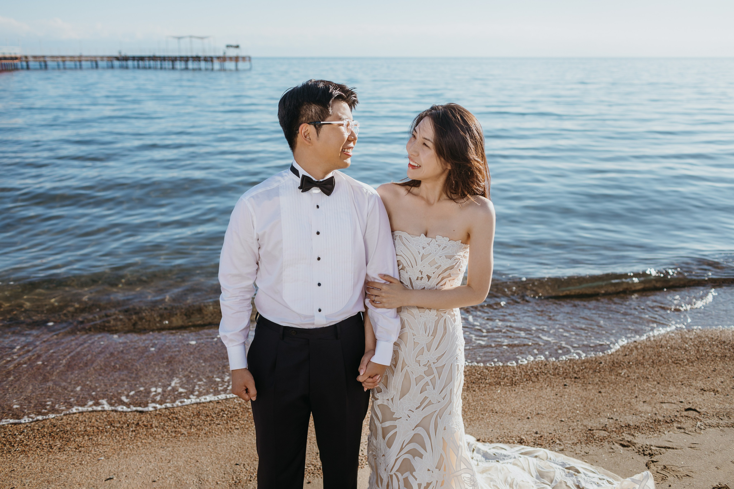 Чесан и Лиса (South Korea) — свадебная фотосессия на Иссык-Куле, пансионат “Каприз” | Chisun & Lisa — Issyk-Kul Lake wedding photos, Capriz. Фотограф в Бишкеке Оксана Шувалова