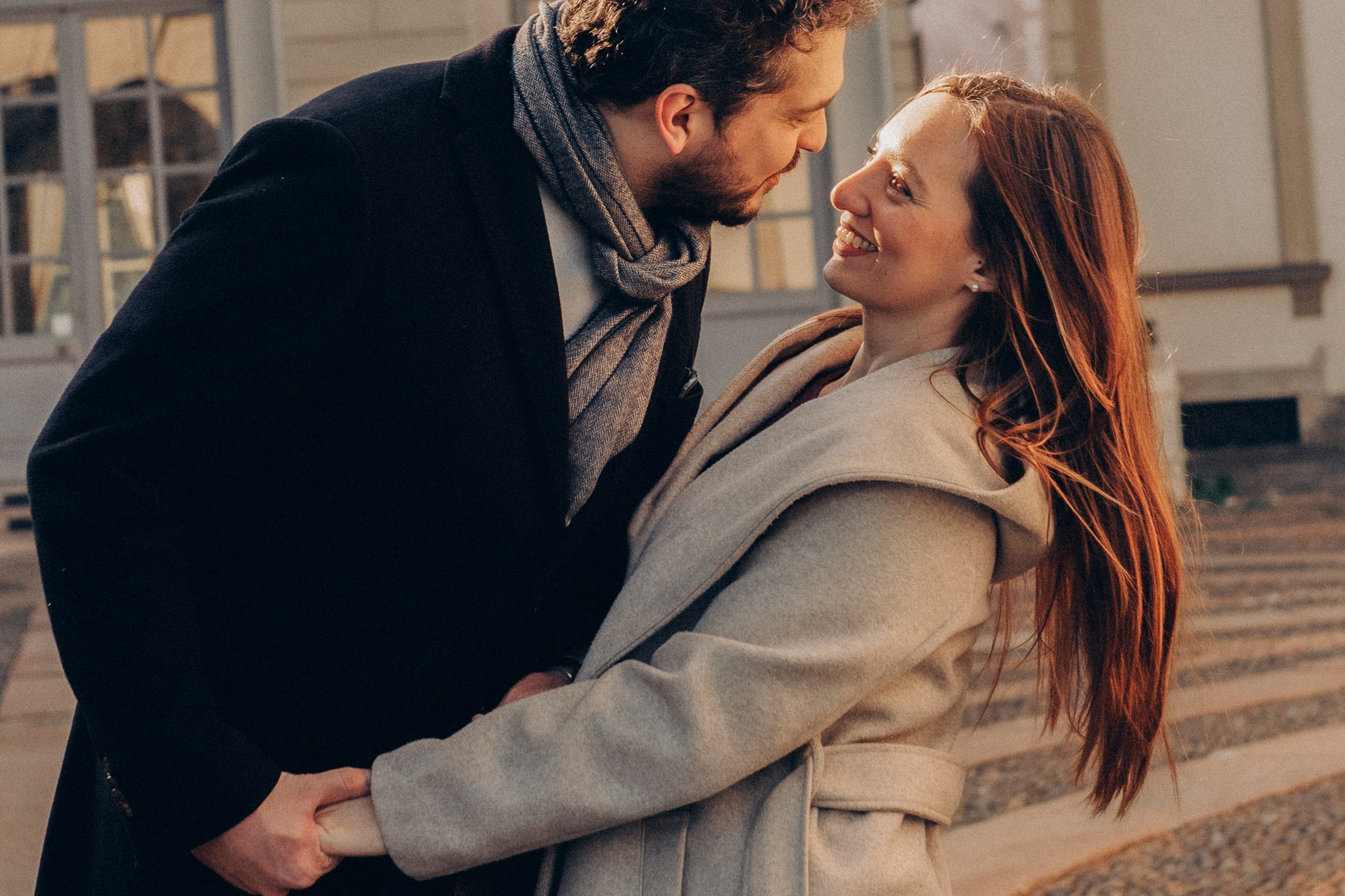 Golden autumn in Milan. Lovestory shoot. Anastasiia Buchinskaia Photographer in Milan