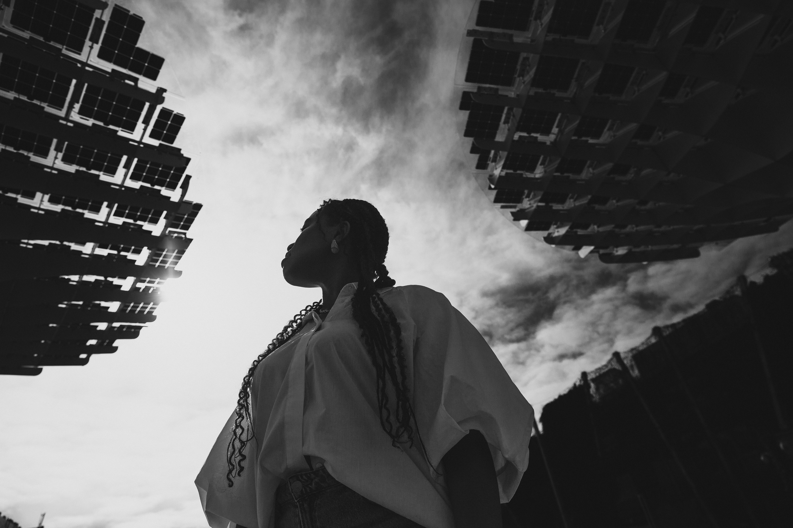 Blac and white woman photo in park Milenaris