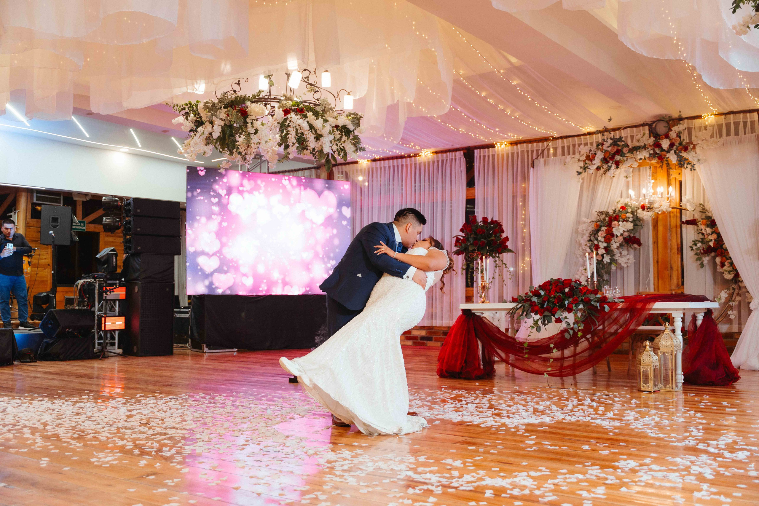 Ivan y Maria. Fotógrafo de bodas en Loja Ecuador | Piero Alvarez PH