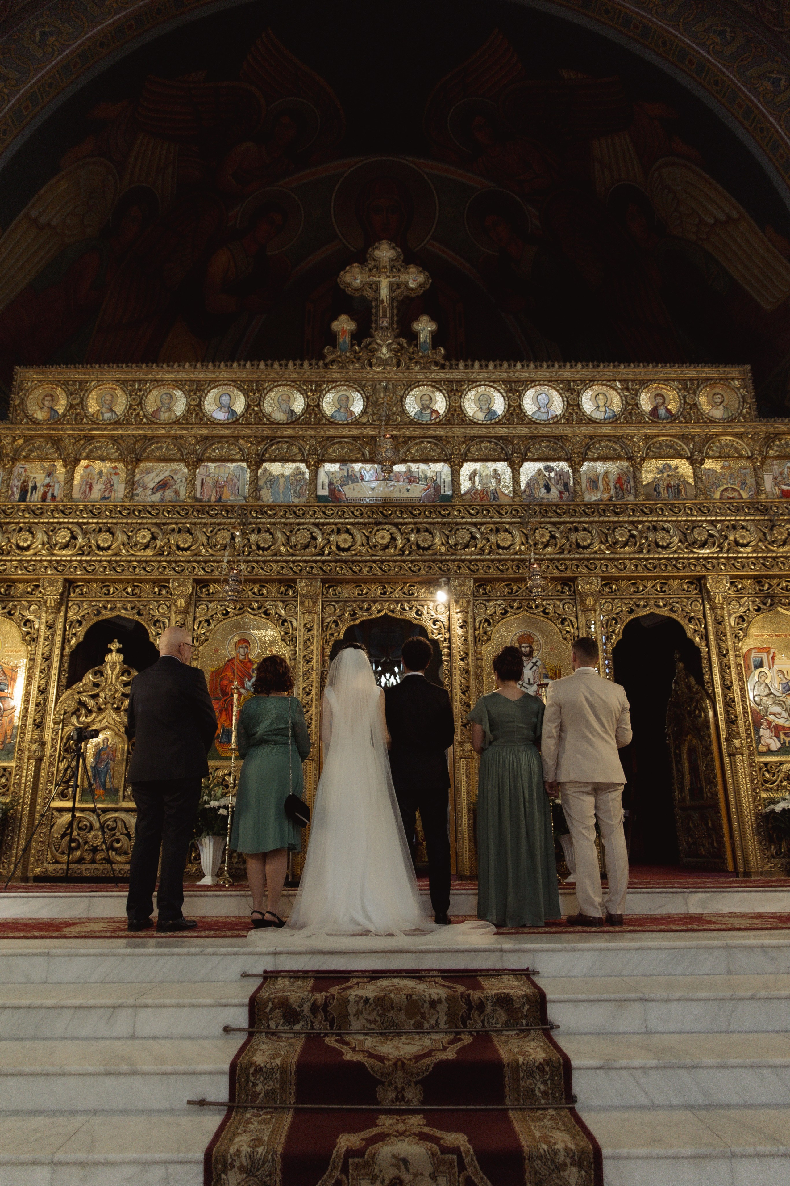 George & Alina | Wedding at Hotel Timisoara. Wedding photographer and videographer based in Timisoara, Romania
