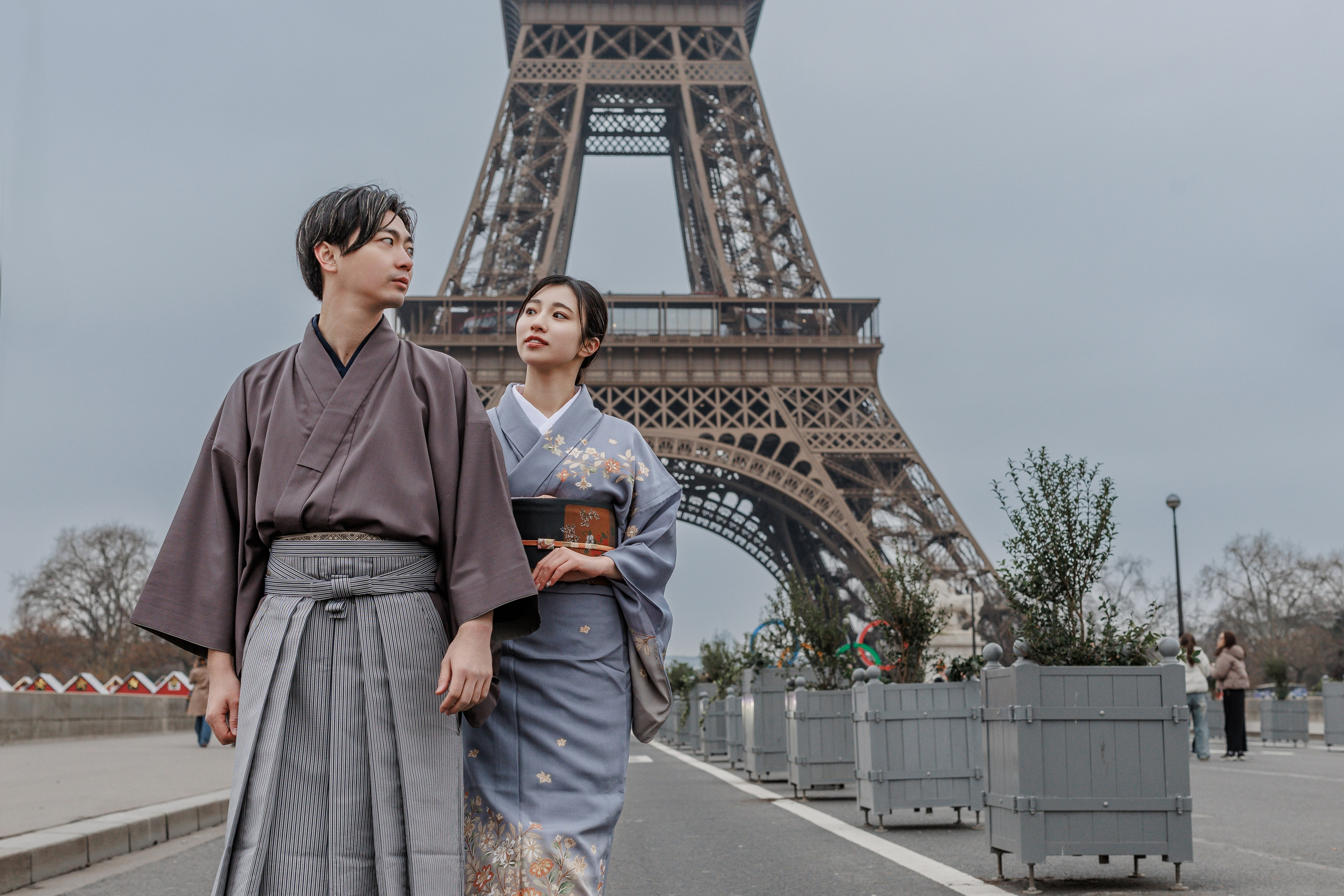 When Cinema Inspires Photography: A Parisian Love Story with Japanese Elegance. Photographe à Paris