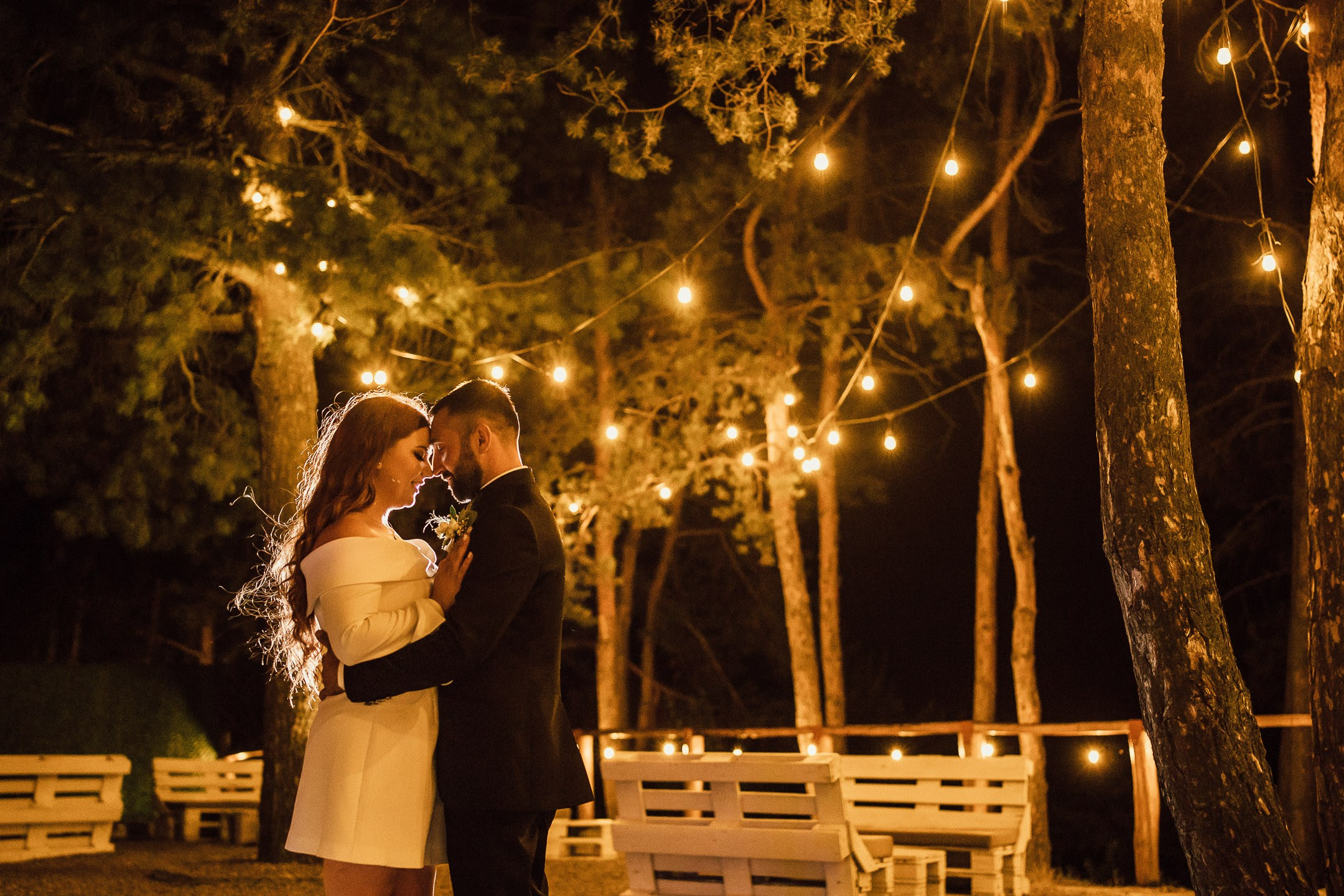 Nuntă la Motel Gilău în aer liber - Fotograf Nuntă Cluj. Horatiu Fat: Fotograf si Videograf Profesionist Nunta Cluj-Napoca