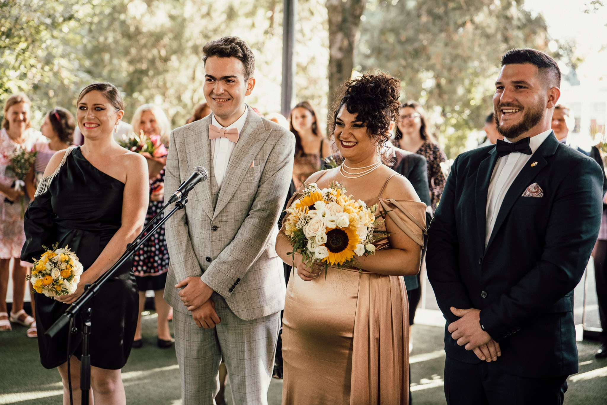 Fotograf cununie civilia, foisorul din Parcul Central din Cluj-Napoca. Horatiu Fat: Fotograf si Videograf Profesionist Nunta Cluj-Napoca